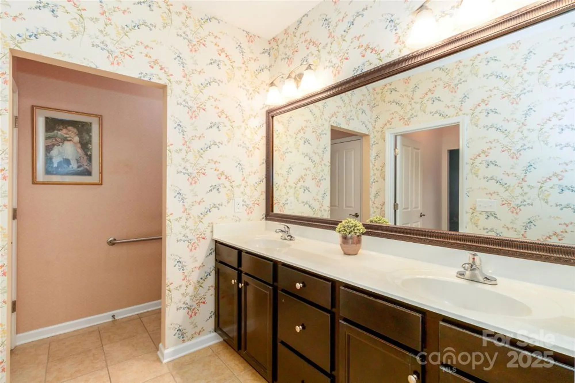 Property Slideshow image 17 of 46 | 4423 parkgate dr, Matthews, NC, 28105