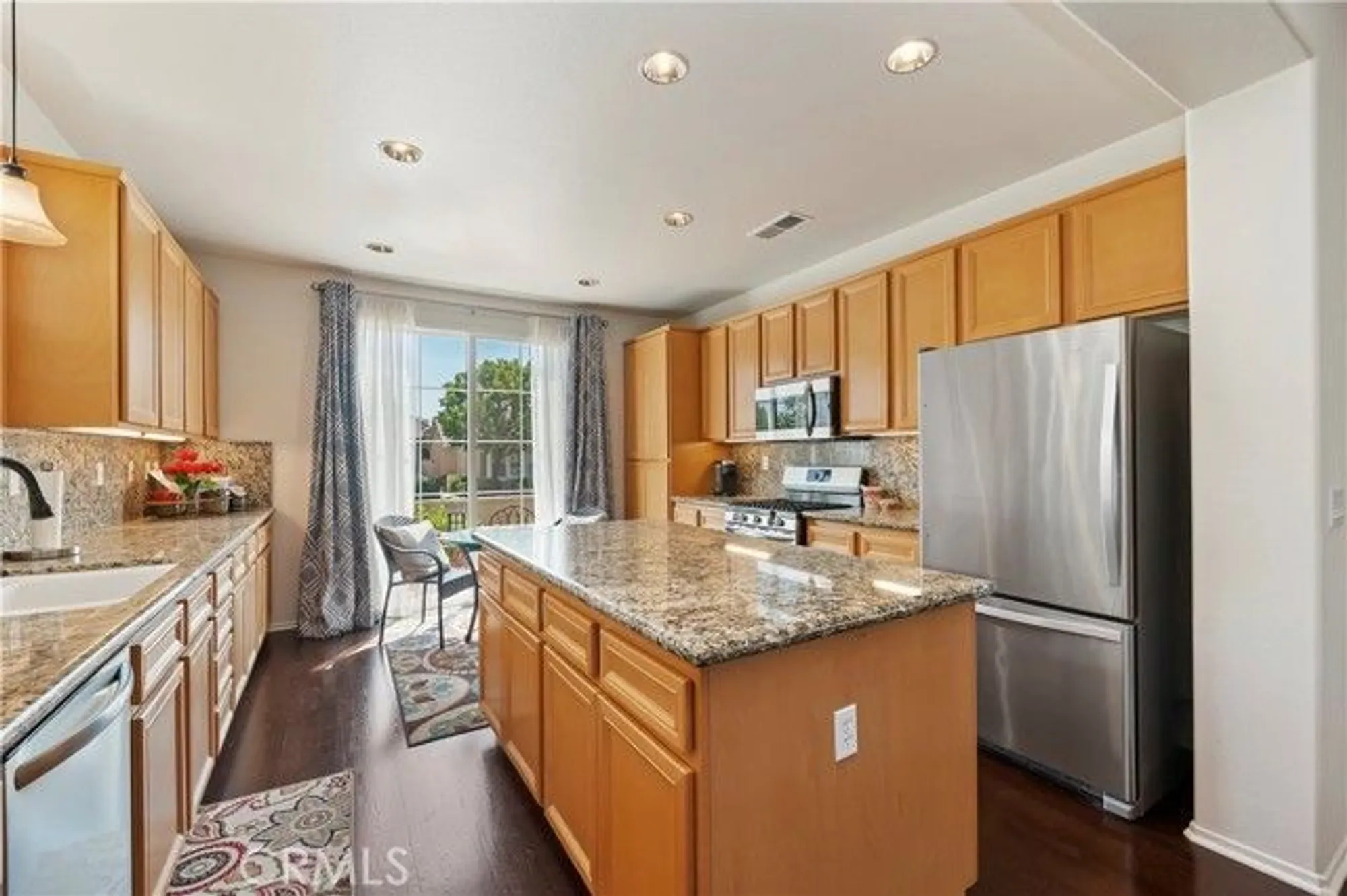 Property Slideshow image 14 of 49 | 117 paint crk, Beaumont, CA, 92223