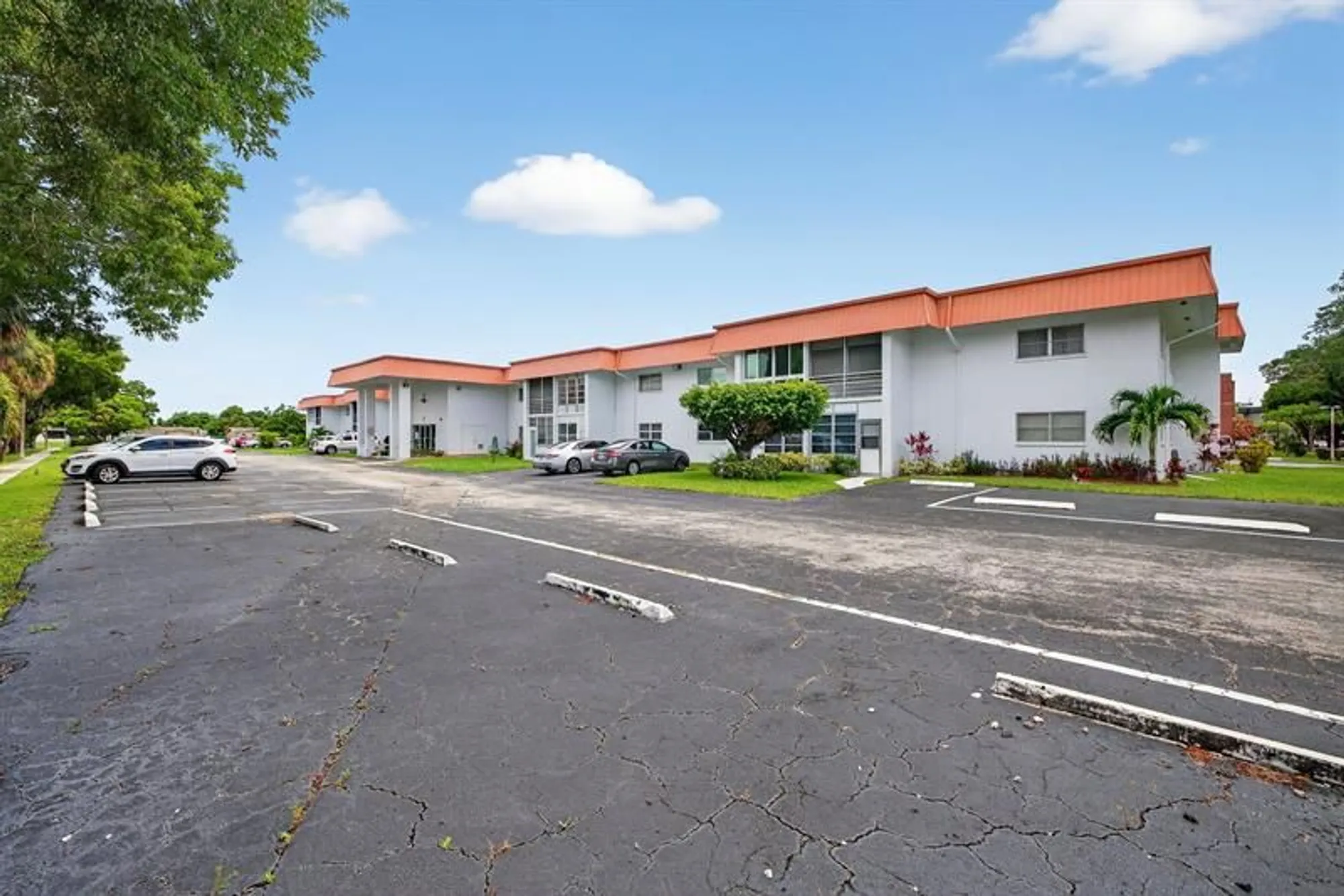 Property Slideshow image 3 of 39 | 4881 nw 22nd st b12, Lauderhill, FL, 33313