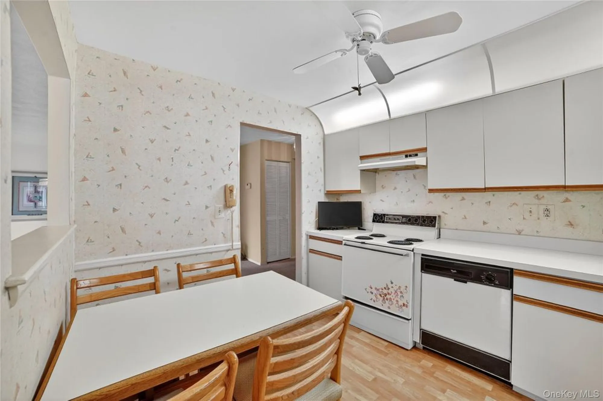 Property Slideshow image 12 of 39 | 175 long hill dr b, Yorktown Heights, NY, 10598