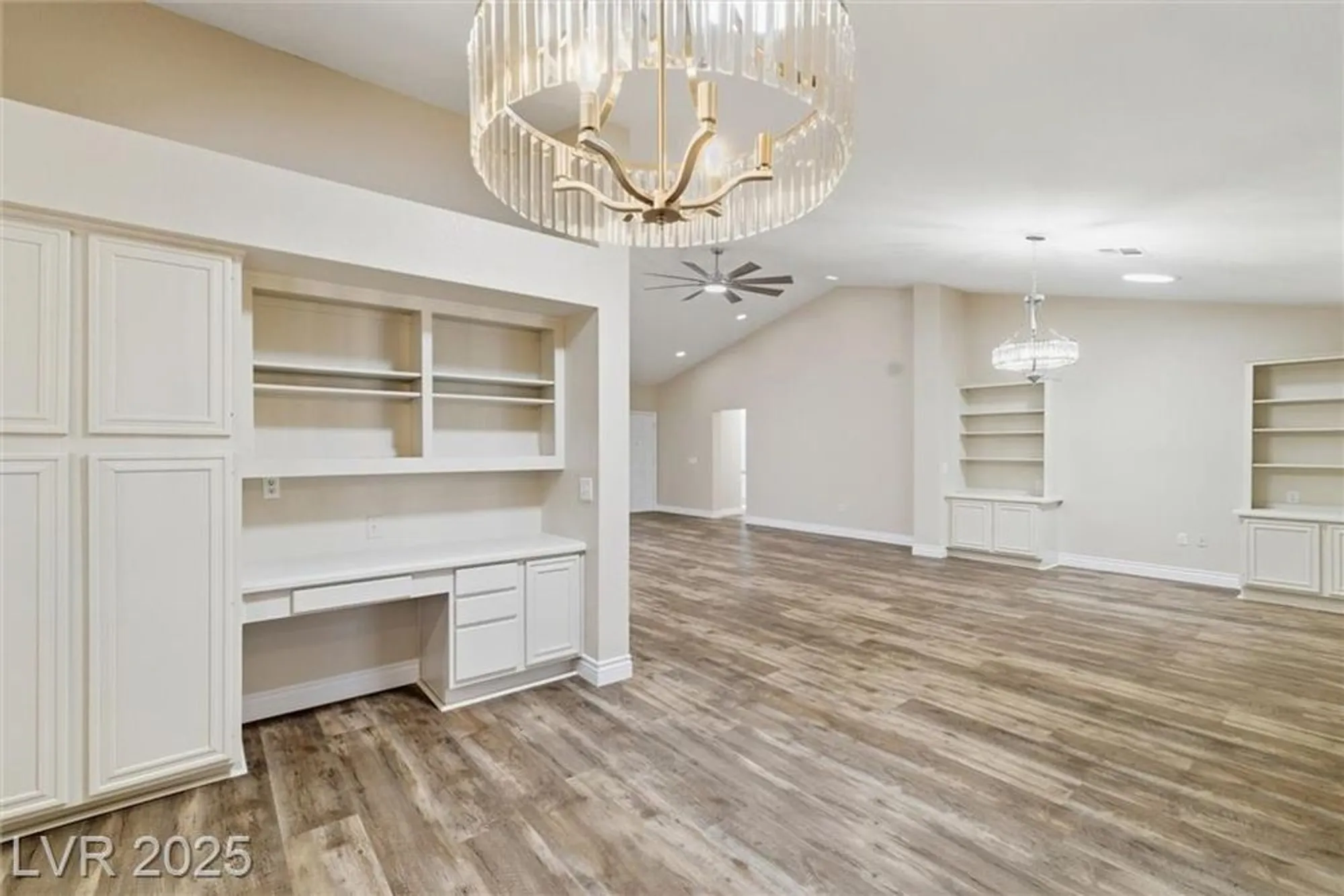 Property Slideshow image 32 of 66 | 3001 merimar dr, Las Vegas, NV, 89134