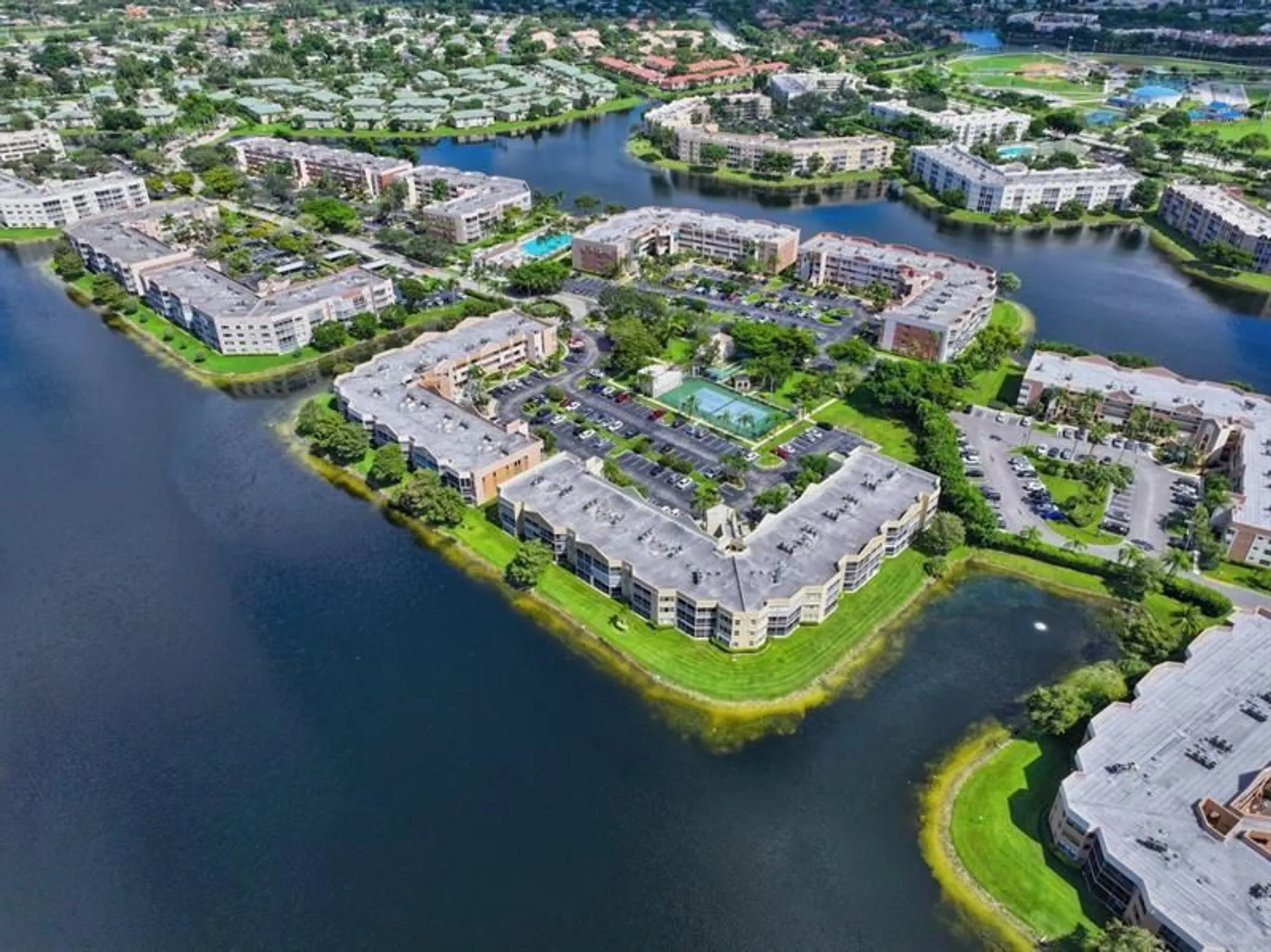 Property Slideshow image 44 of 49 | 7361 granville dr 303, Tamarac, FL, 33321