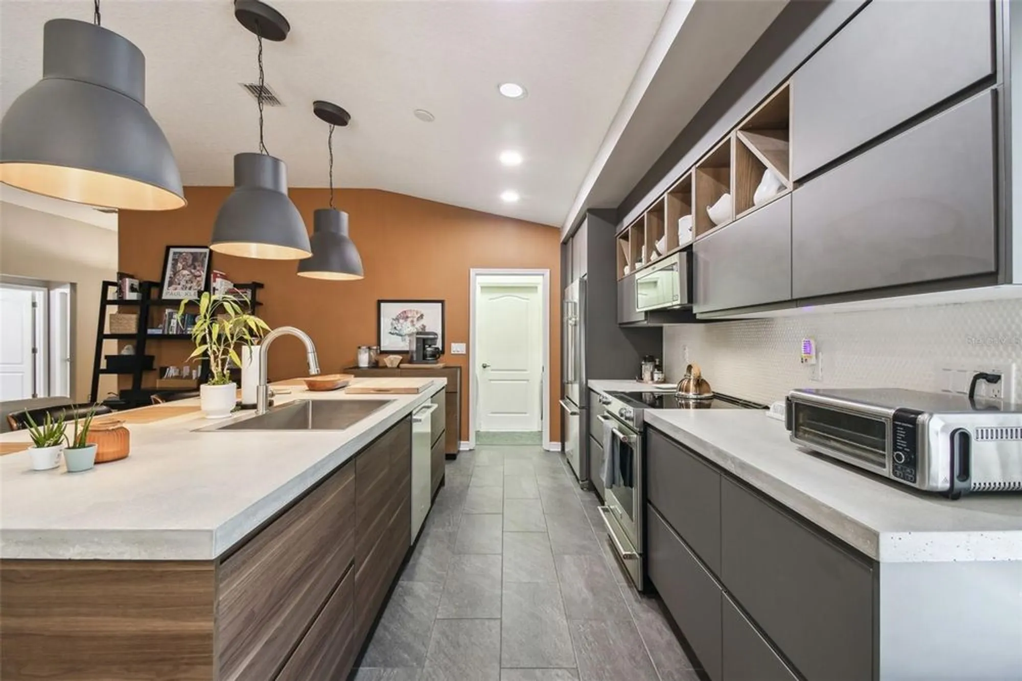 Property Slideshow image 8 of 33 | 11446 sinatra ct, New Port Richey, FL, 34654