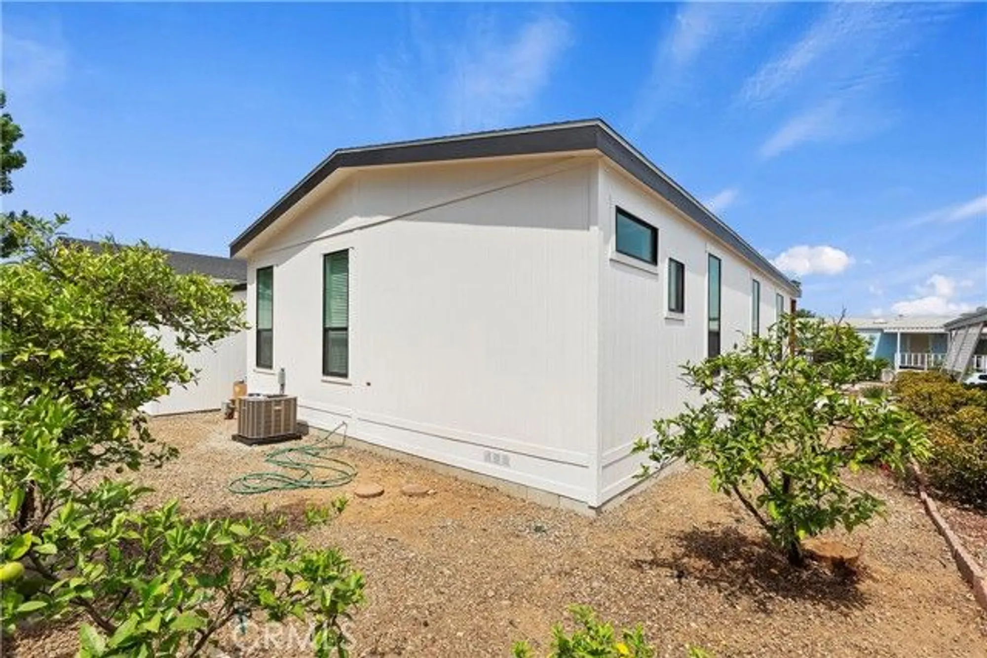 Property Slideshow image 13 of 38 | 991 norwich way, Corona, CA, 92882