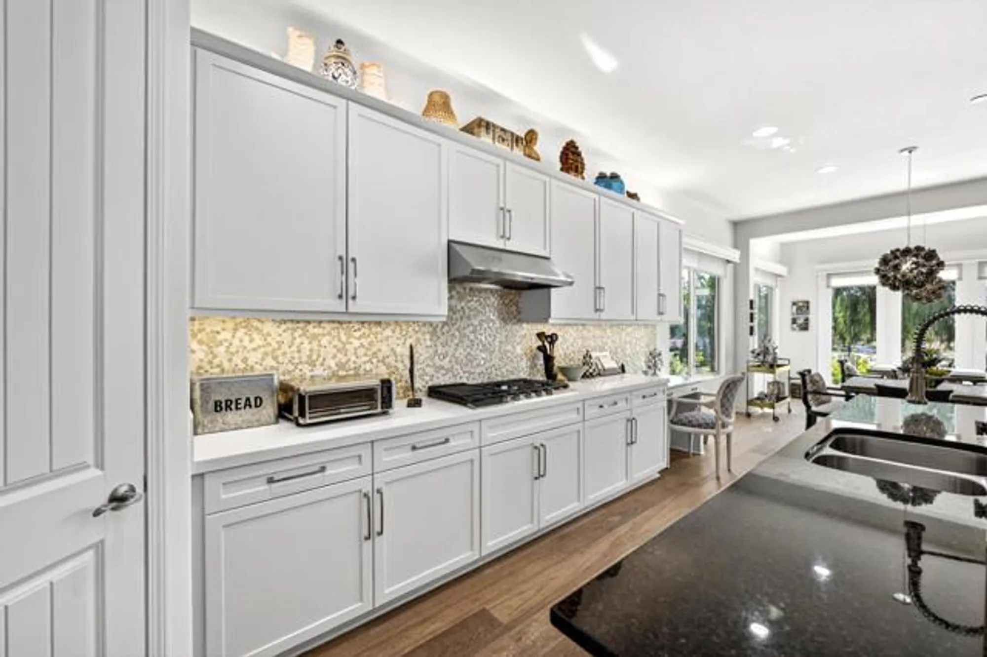 Property Slideshow image 15 of 73 | 81469 avenida montura, Indio, CA, 92203