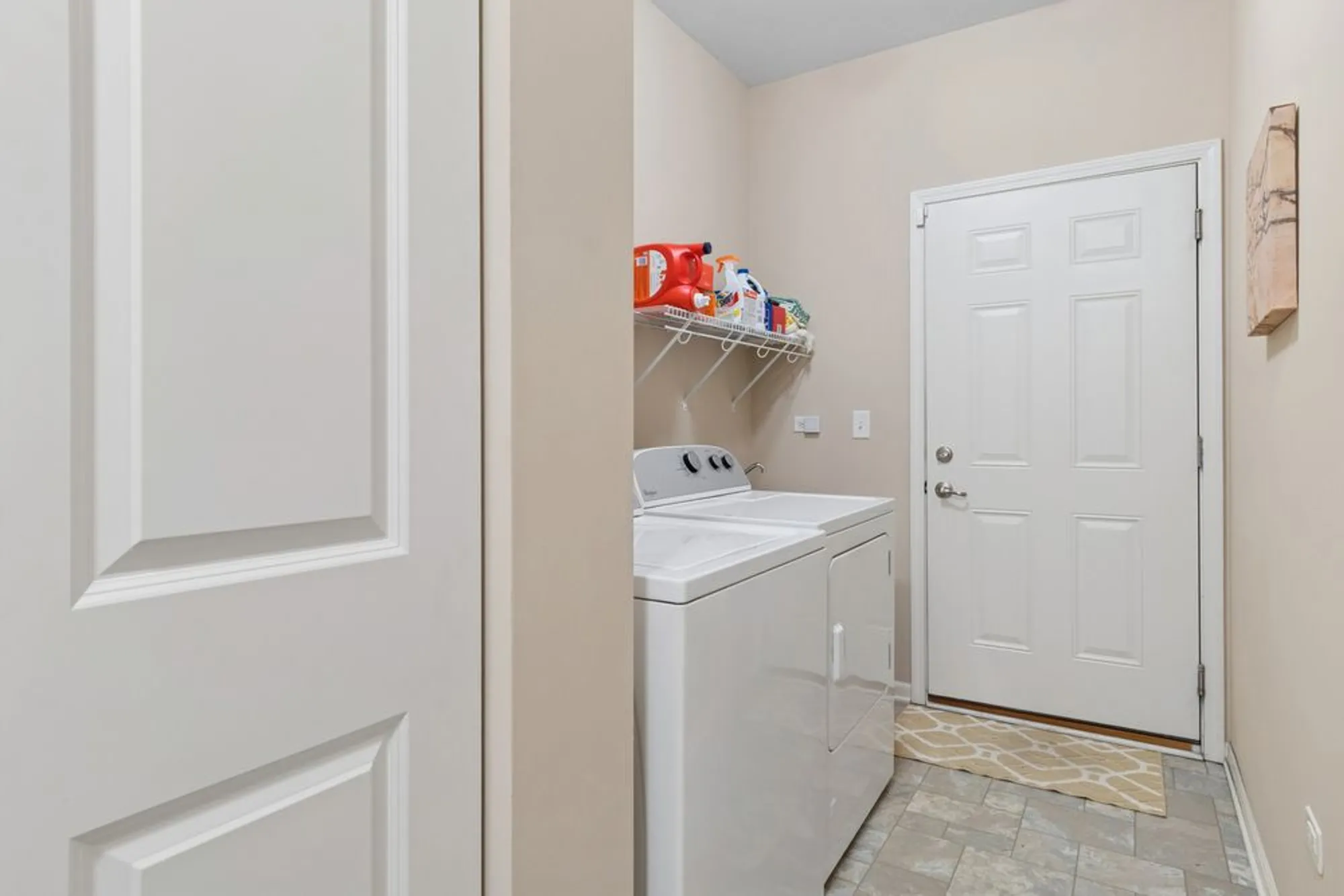 Property Slideshow image 18 of 28 | 2604 avondale cir # 4492, Naperville, IL, 60564