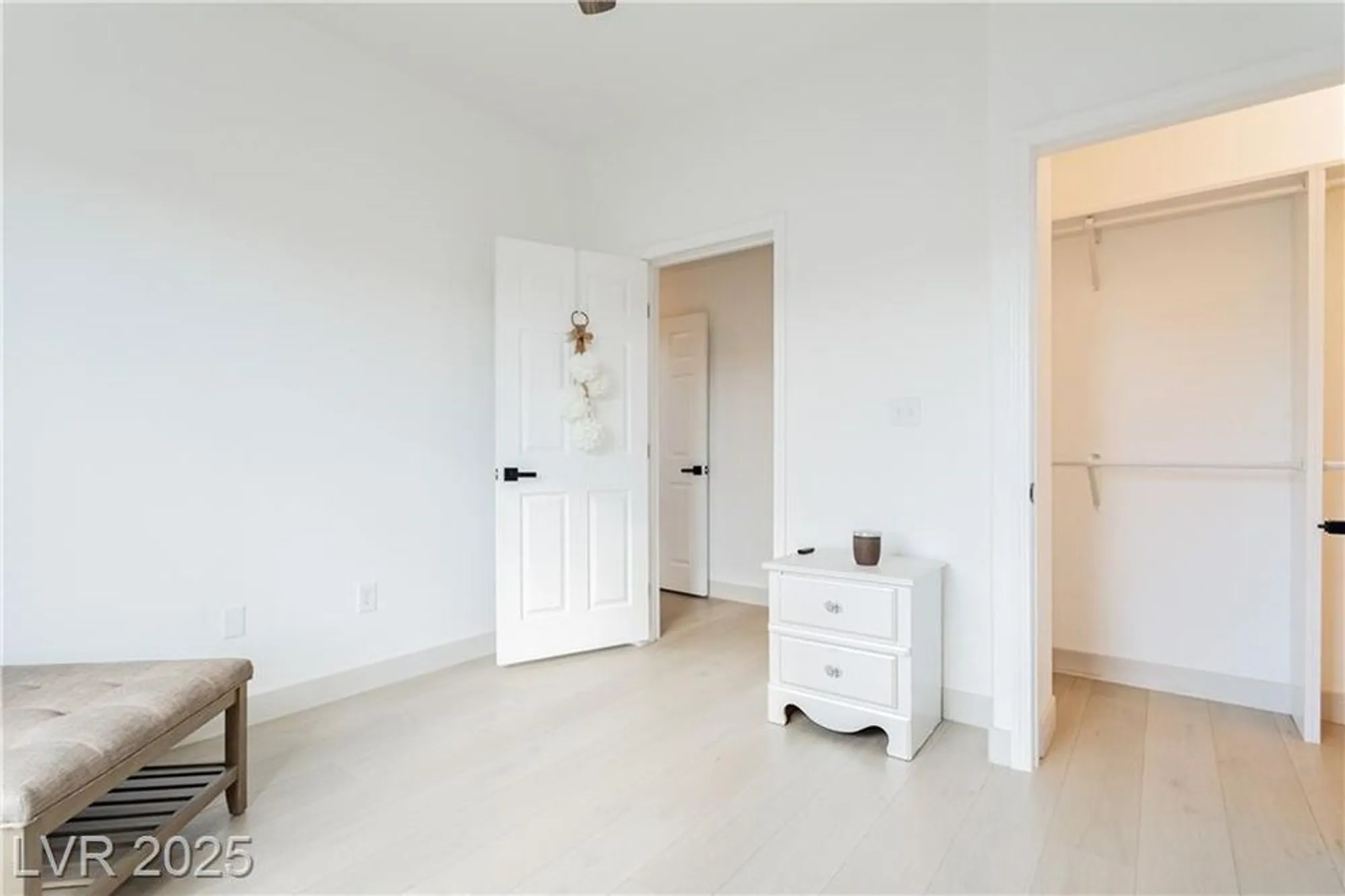 Property Slideshow image 48 of 72 | 2589 evansville ave, Henderson, NV, 89052