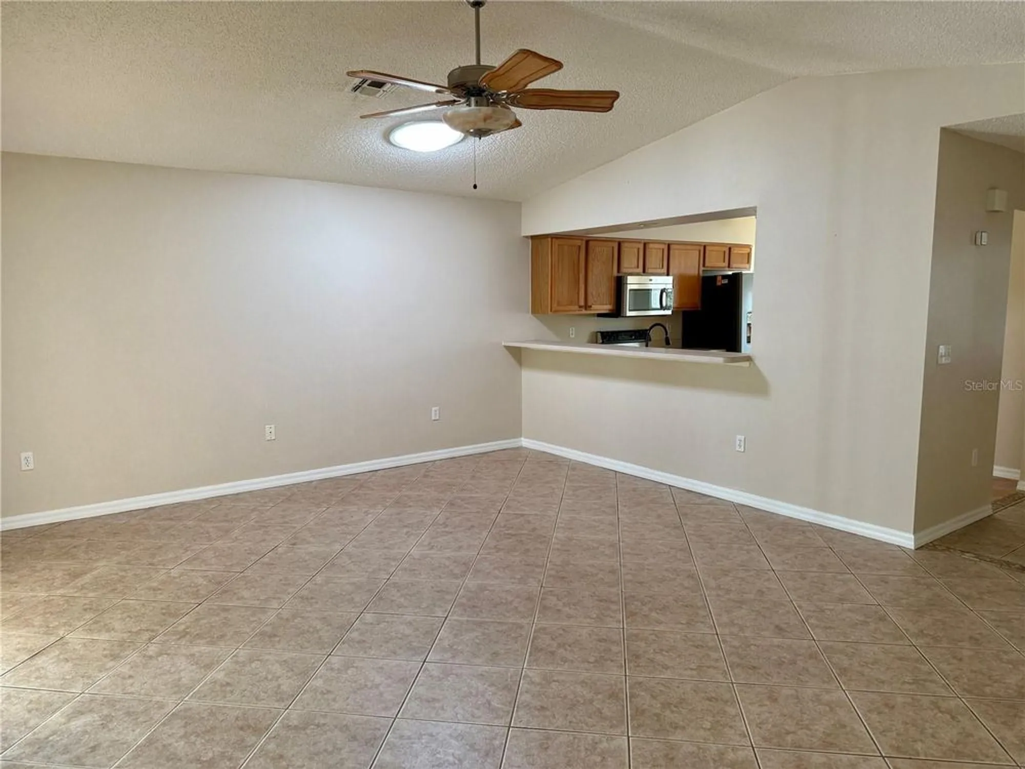 Property Slideshow image 6 of 38 | 409 westwood dr, Leesburg, FL, 34748