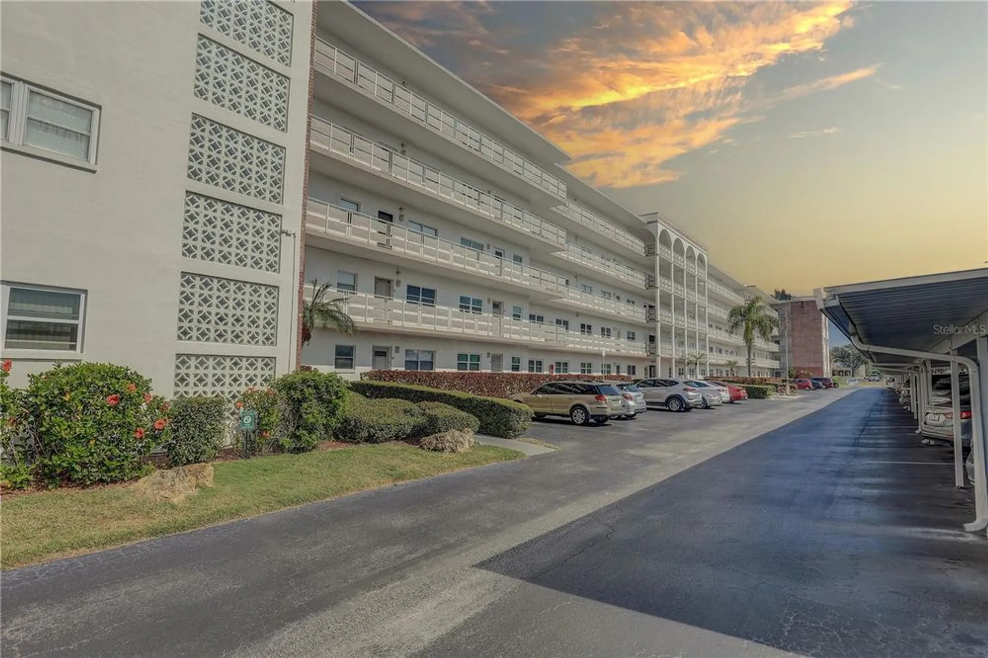 Property Slideshow image 29 of 41 | 5501 80th st n unit 406, Saint Petersburg, FL, 33709
