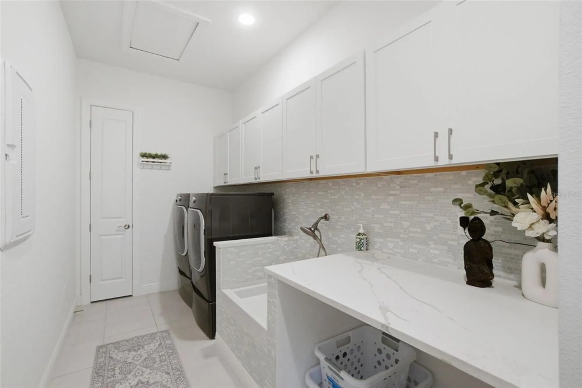 Property Slideshow image 39 of 71 | 5027 kiva cir, Bradenton, FL, 34211