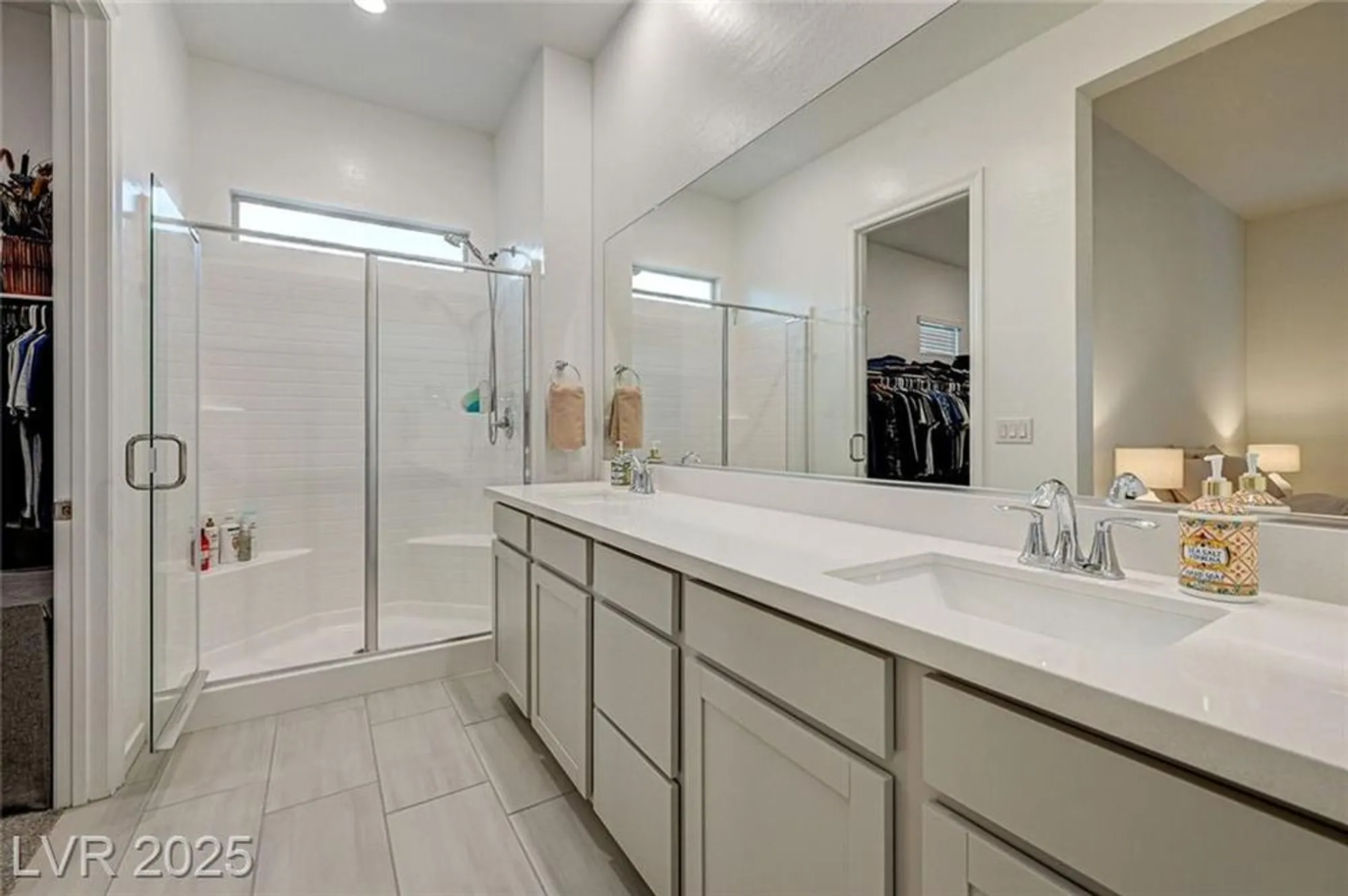 Property Slideshow image 31 of 67 | 912 allister fields ln, Las Vegas, NV, 89138