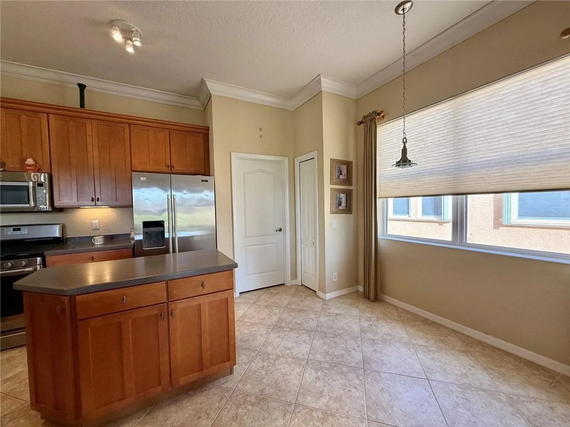 Property Slideshow image 5 of 31 | 446 noble faire dr, Sun City Center, FL, 33573