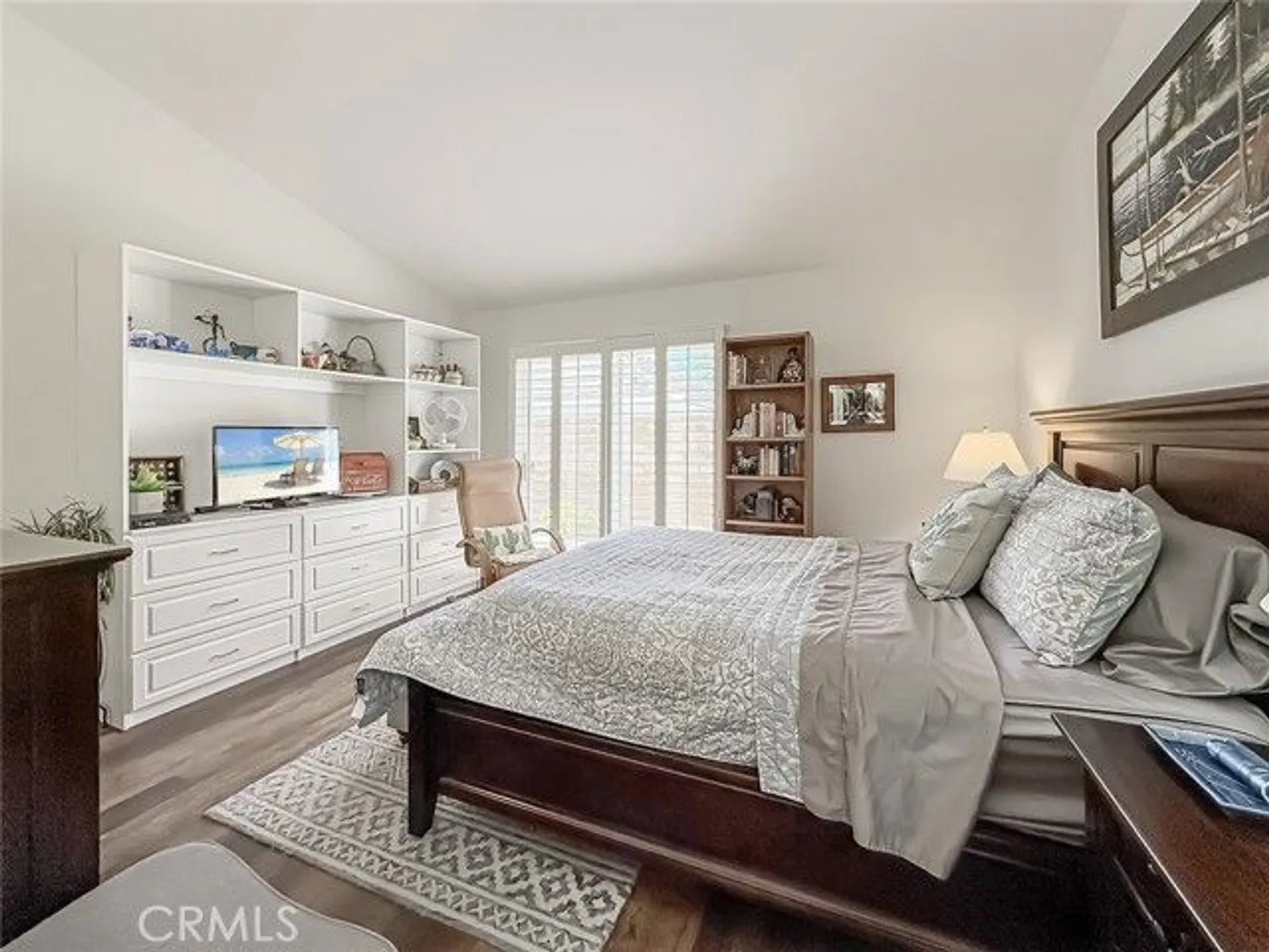 Property Slideshow image 24 of 47 | 2037 freesia ave, Simi Valley, CA, 93063