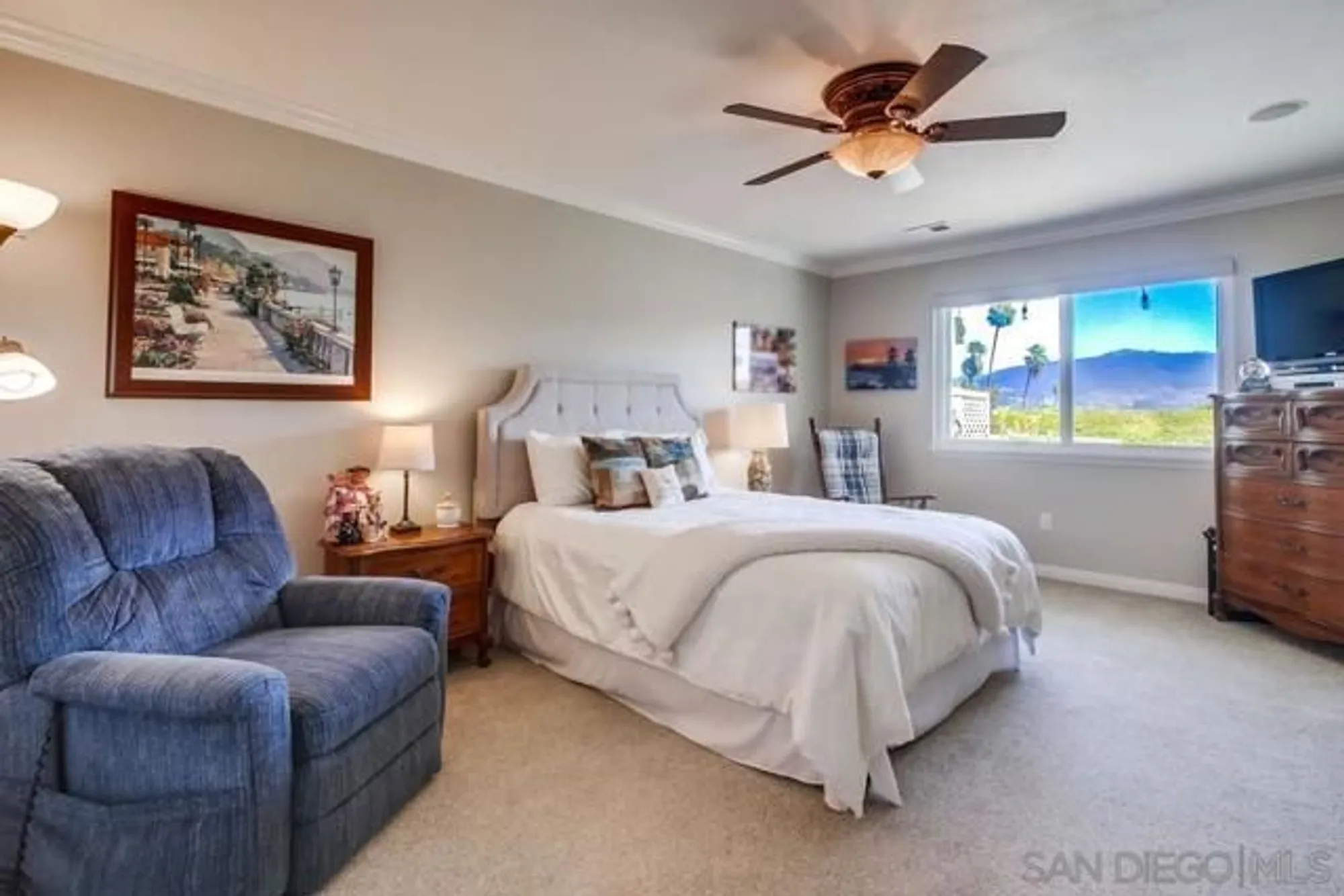 Property Slideshow image 23 of 32 | 1024 la tierra dr, San Marcos, CA, 92078
