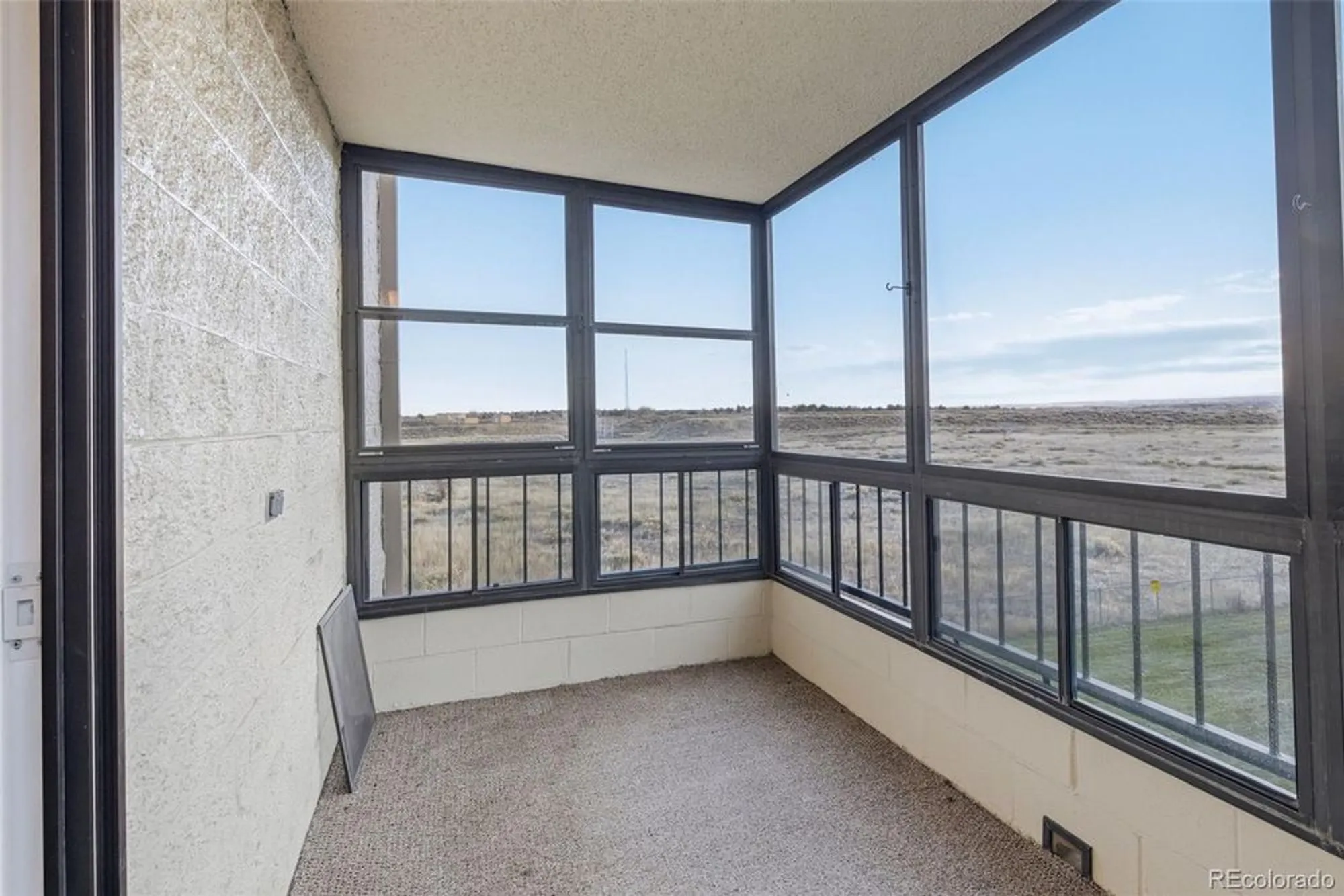 Property Slideshow image 12 of 49 | 13850 e marina dr apt 301, Aurora, CO, 80014