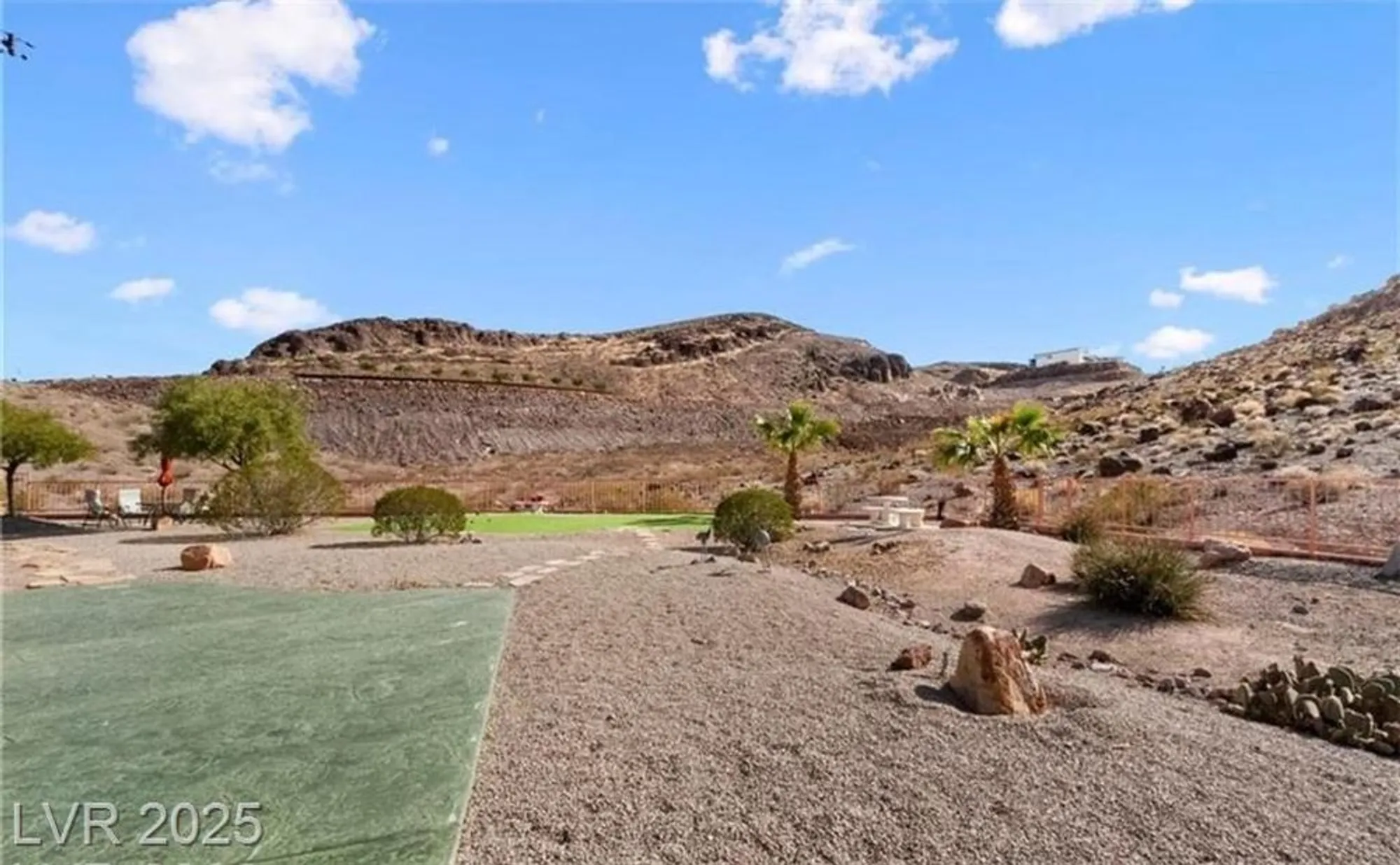 Property Slideshow image 9 of 40 | 2169 tiger willow dr, Henderson, NV, 89012