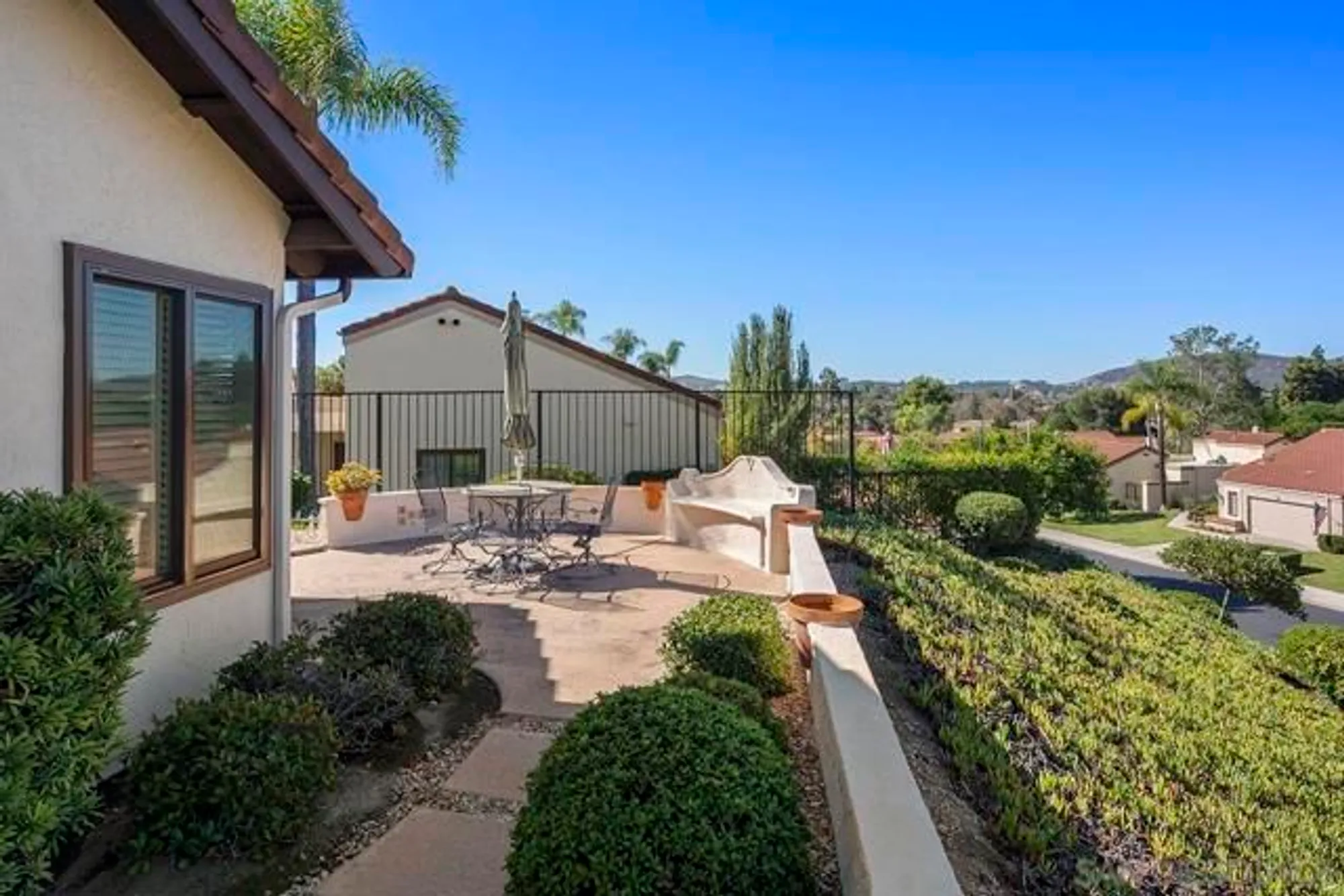 Property Slideshow image 61 of 75 | 17632 caminito hercuba, San Diego, CA, 92128