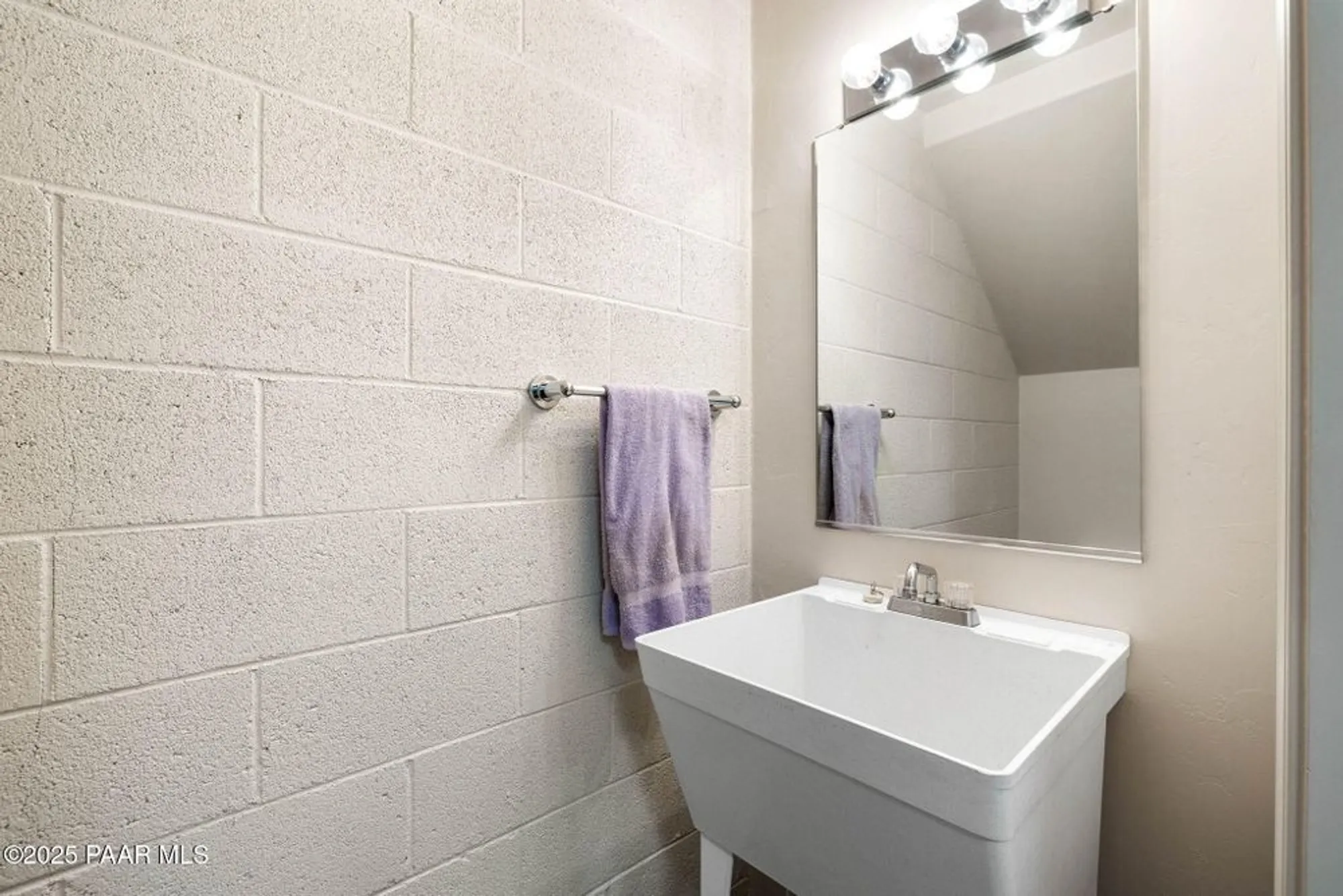 Property Slideshow image 41 of 46 | 1047 yavapai hills dr, Prescott, AZ, 86301