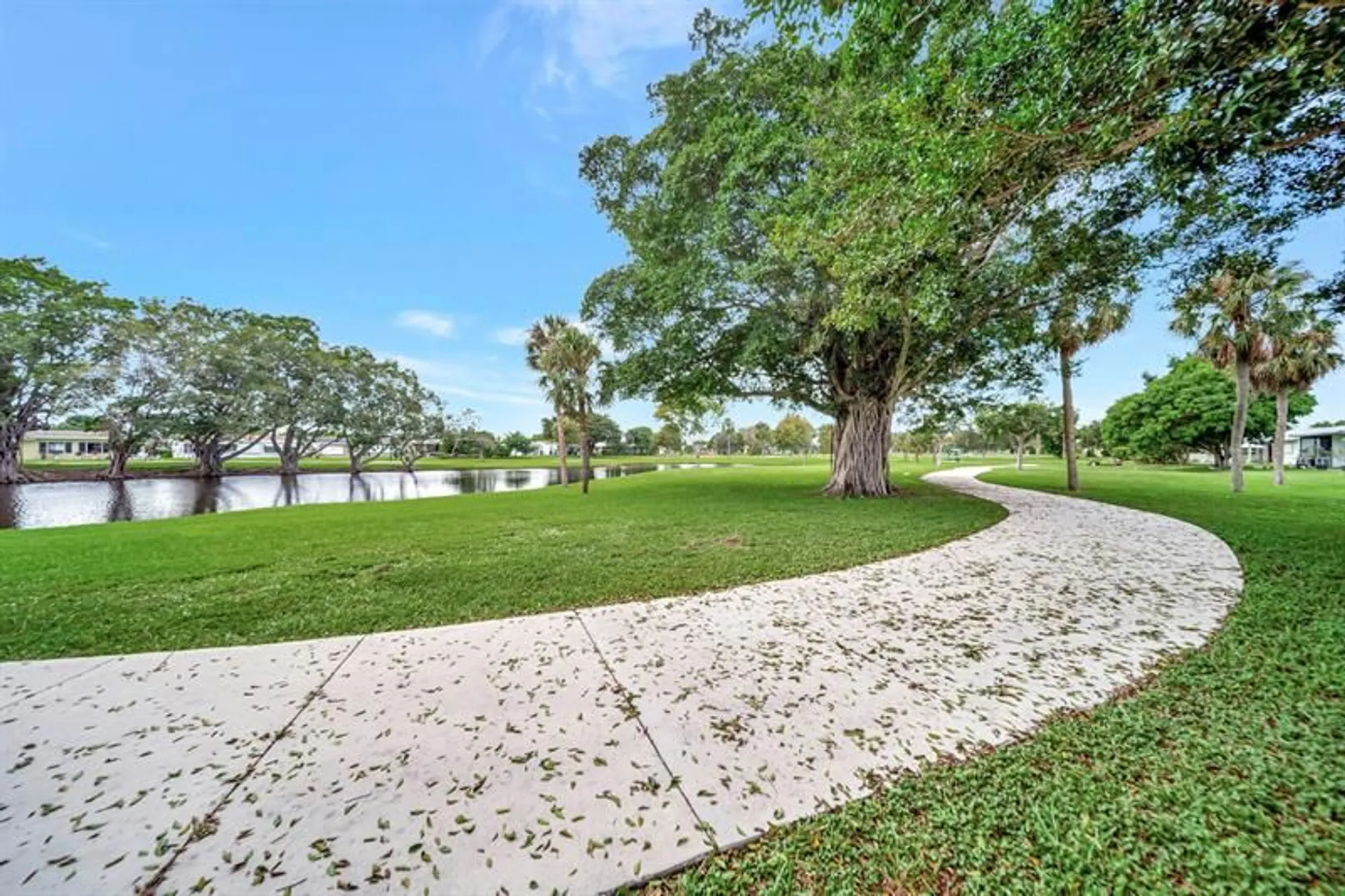 Property Slideshow image 31 of 39 | 4400 nw 45th ct, Tamarac, FL, 33319