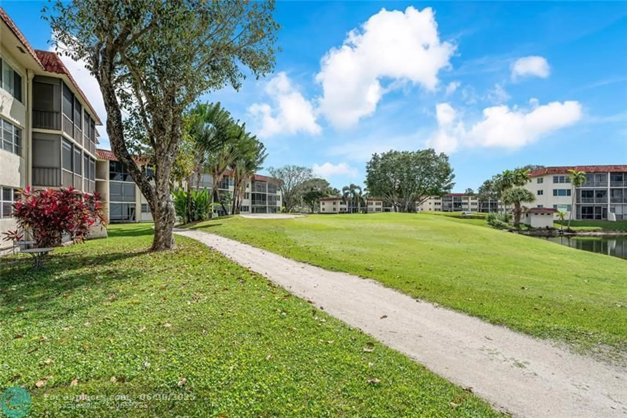 Property Slideshow image 22 of 23 | 411 s hollybrook dr apt 203, Pembroke Pines, FL, 33025