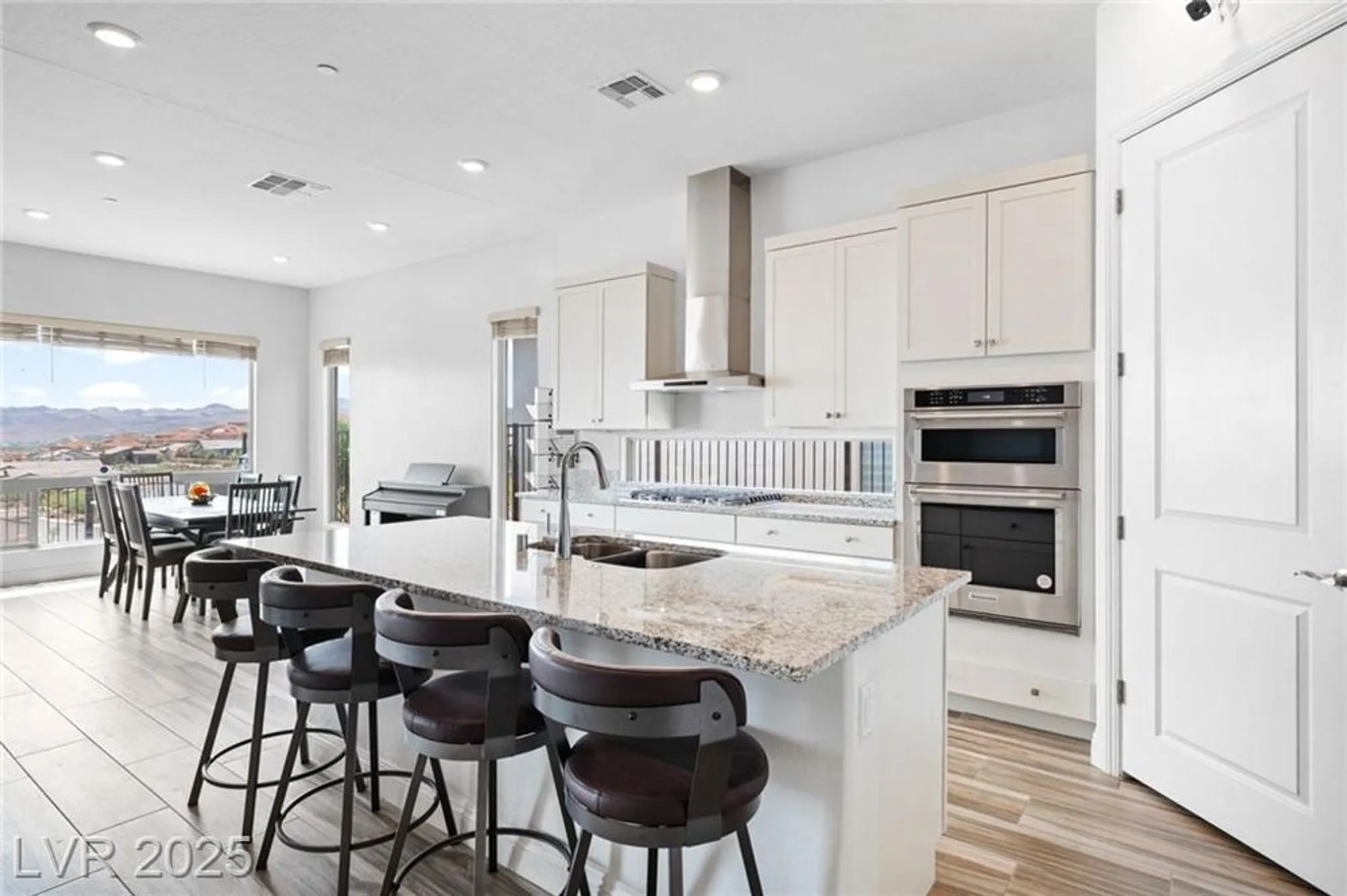 Property Slideshow image 13 of 73 | 80 mirage view dr, Henderson, NV, 89011