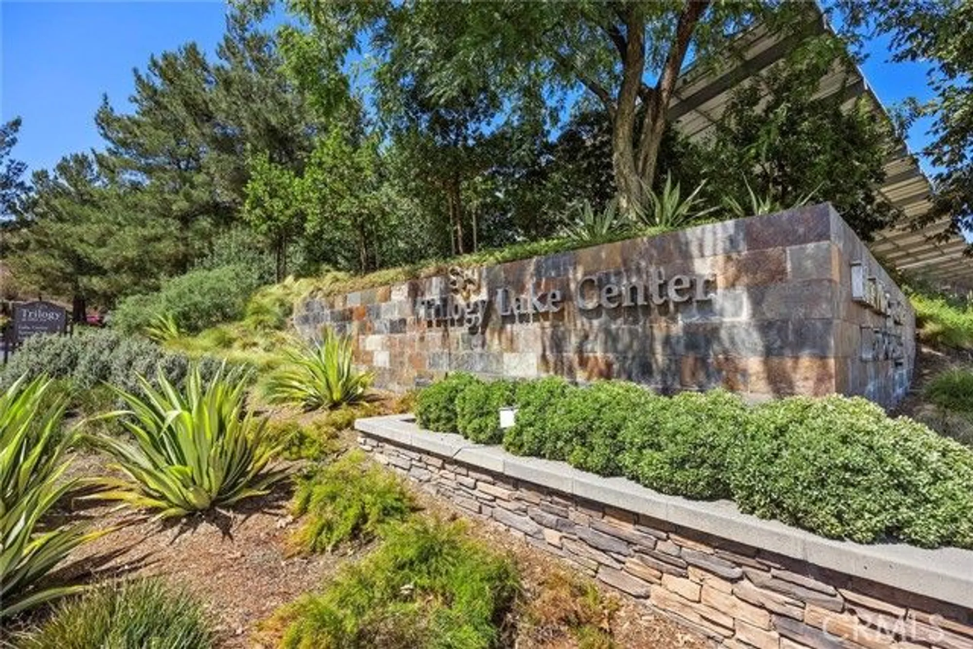 Property Slideshow image 26 of 28 | 24649 hatton ln, Corona, CA, 92883