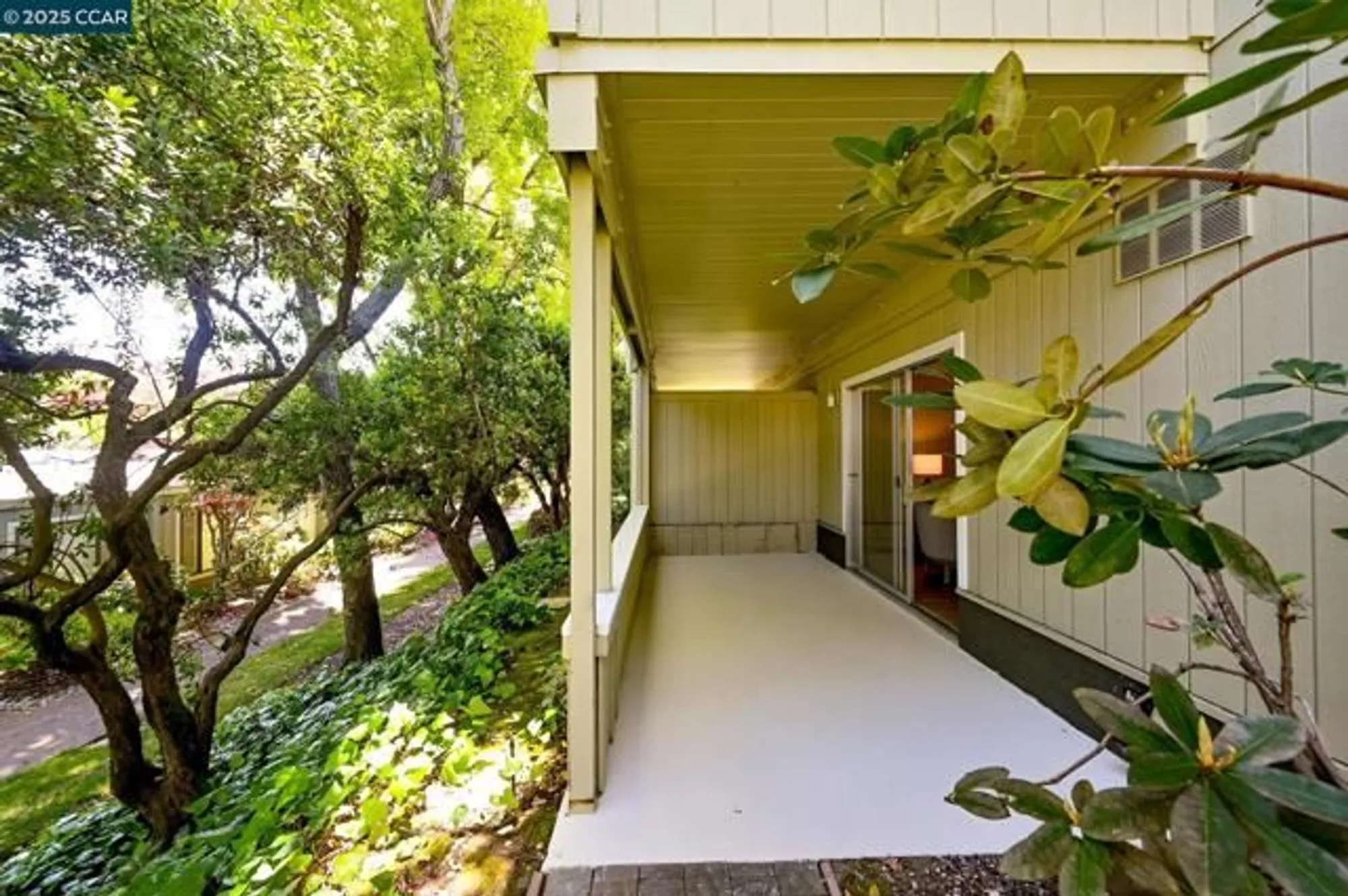 Property Slideshow image 16 of 29 | 1116 running springs rd 2, Walnut Creek, CA, 94595