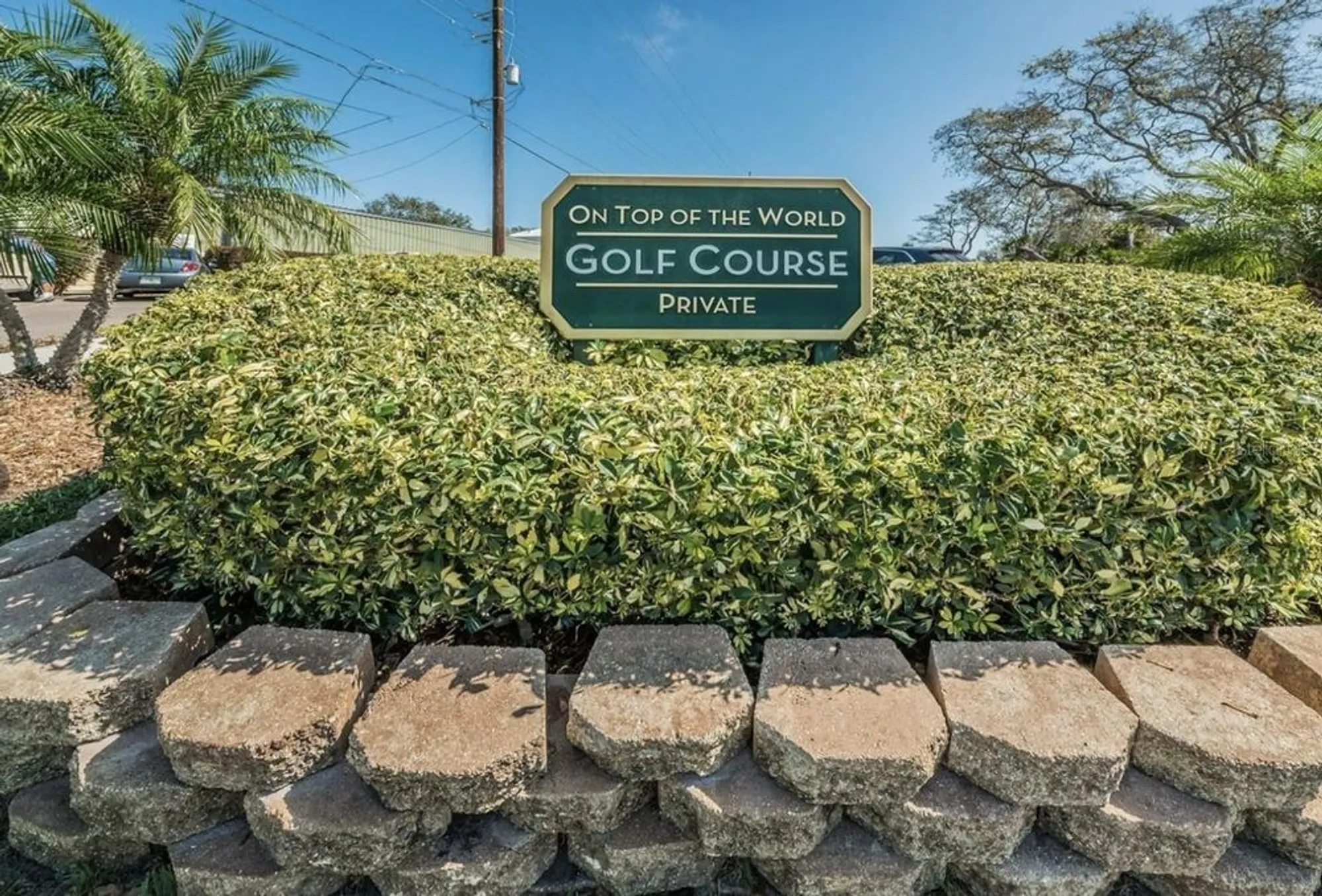 Property Slideshow image 24 of 26 | 2462 brazilia dr 42, Clearwater, FL, 33763