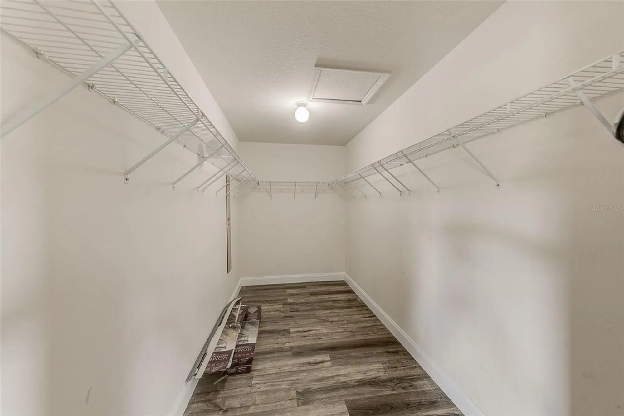 Property Slideshow image 18 of 37 | 11600 weaver park ct, Trinity, FL, 34655