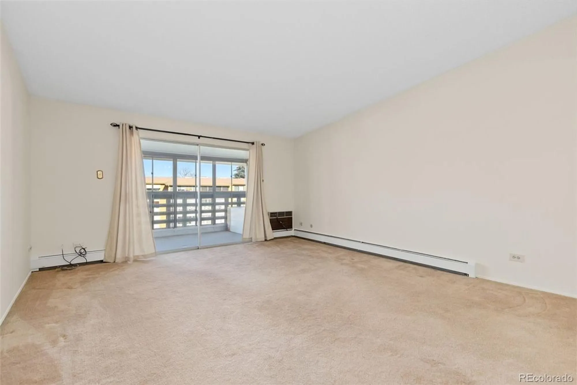 Property Slideshow image 3 of 24 | 9625 e center ave apt 1d, Denver, CO, 80247