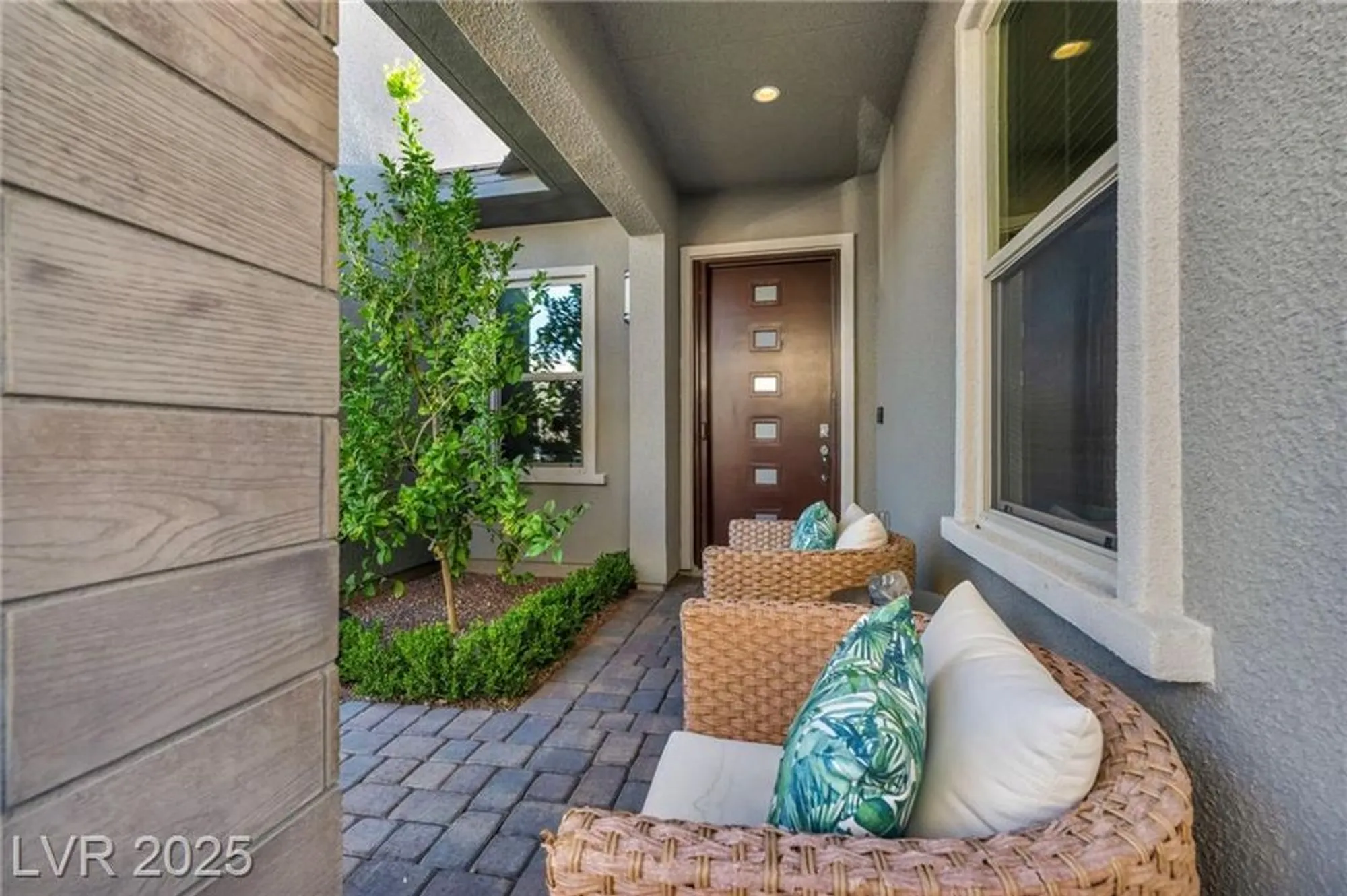 Property Slideshow image 8 of 87 | 9988 regency square ave, Las Vegas, NV, 89148