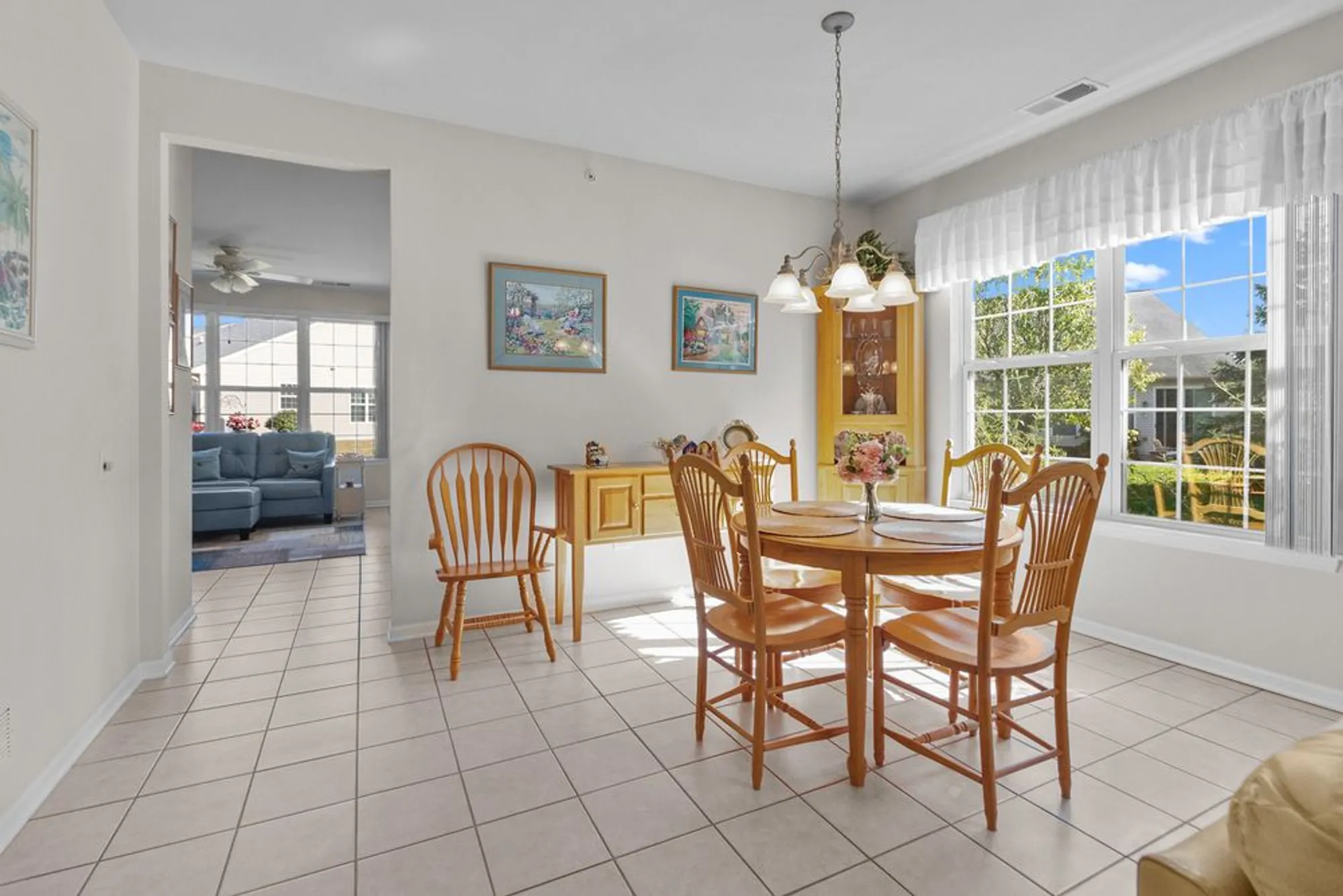 Property Slideshow image 8 of 29 | 12774 holbrook dr, Huntley, IL, 60142