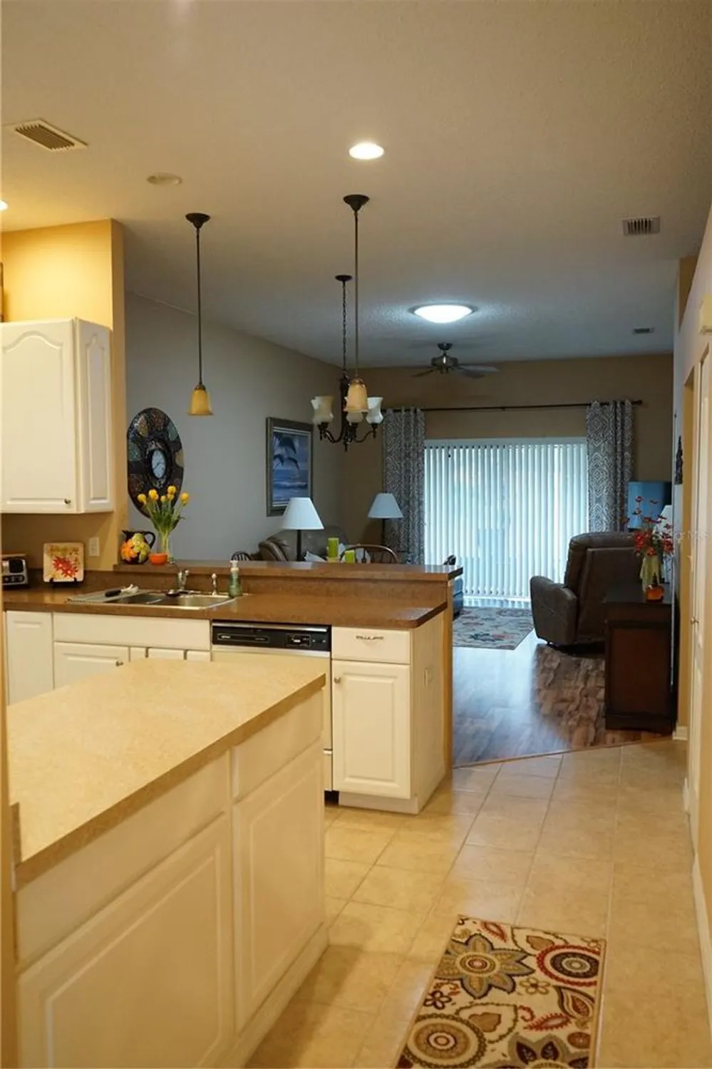 Property Slideshow image 5 of 51 | 311 kelsey way # 3, Sun City Center, FL, 33573
