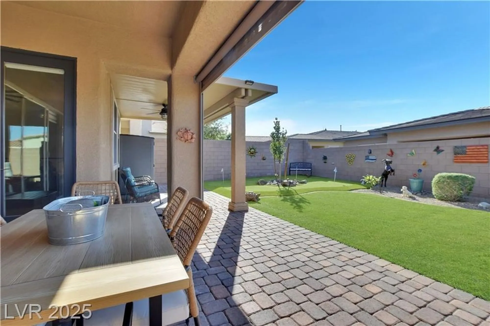 Property Slideshow image 26 of 30 | 677 look lively ct, Henderson, NV, 89011