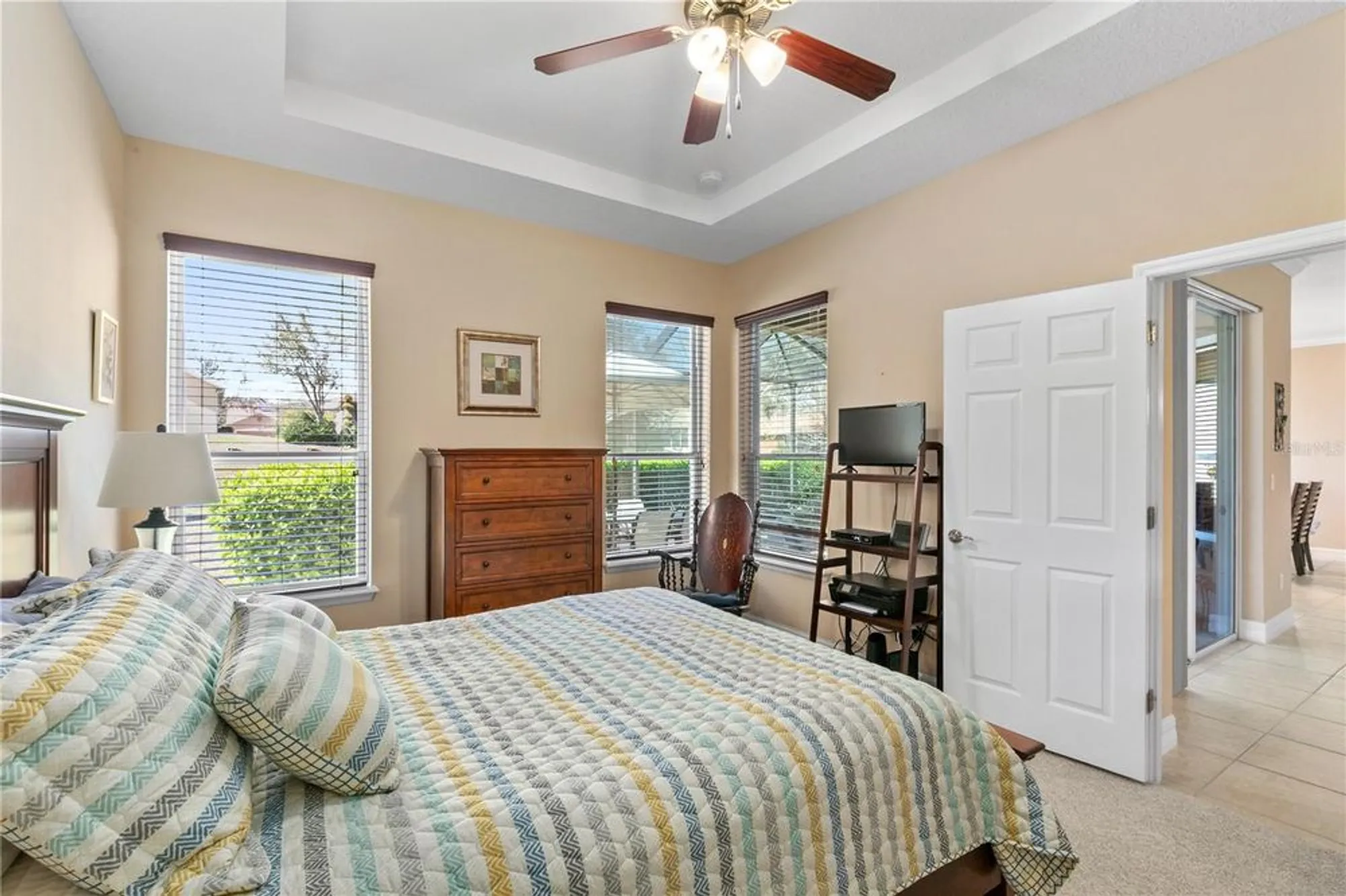 Property Slideshow image 16 of 49 | 105 cupania ct, Groveland, FL, 34736