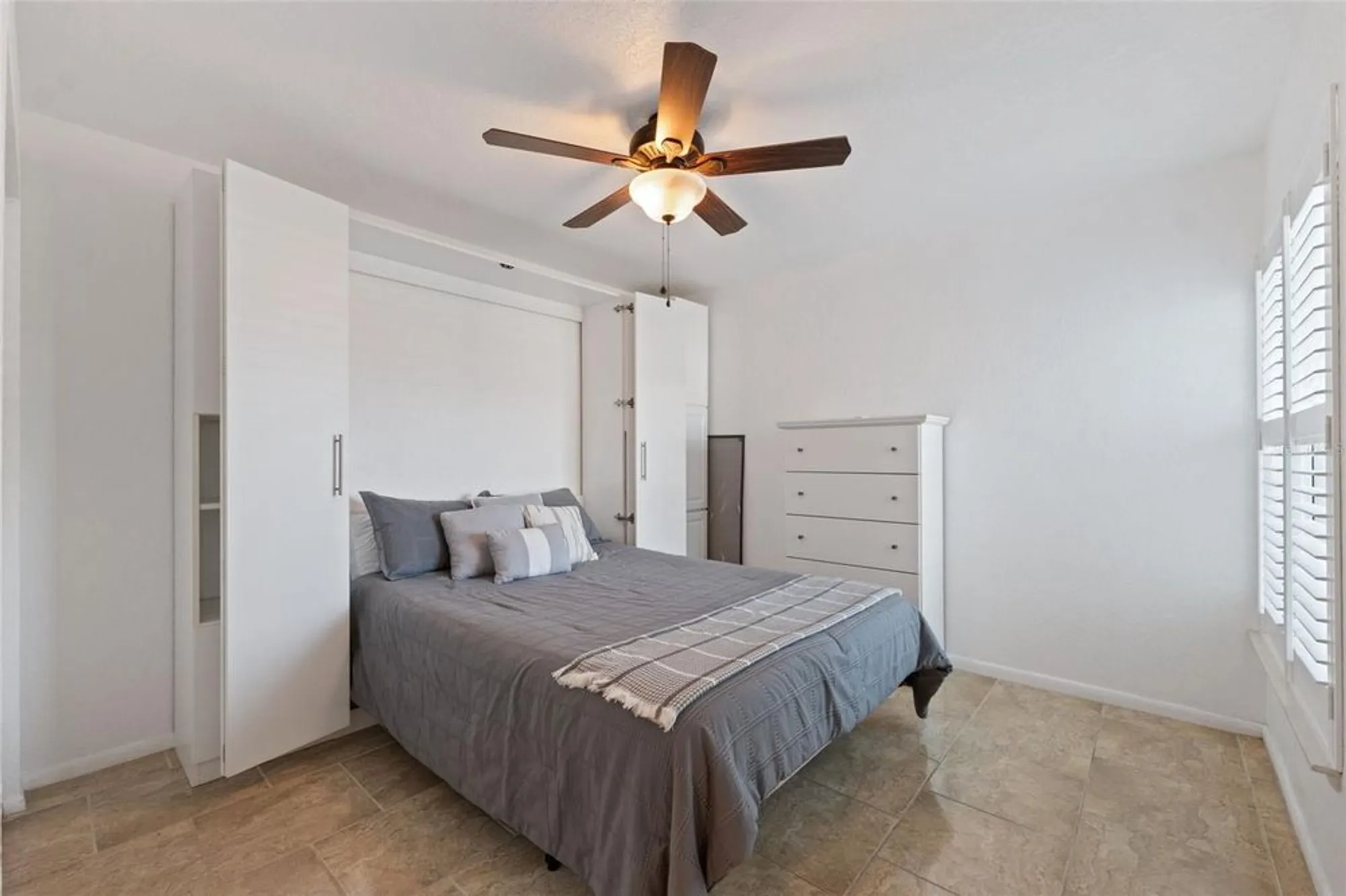 Property Slideshow image 23 of 49 | 6210 sun blvd apt 206, Saint Petersburg, FL, 33715