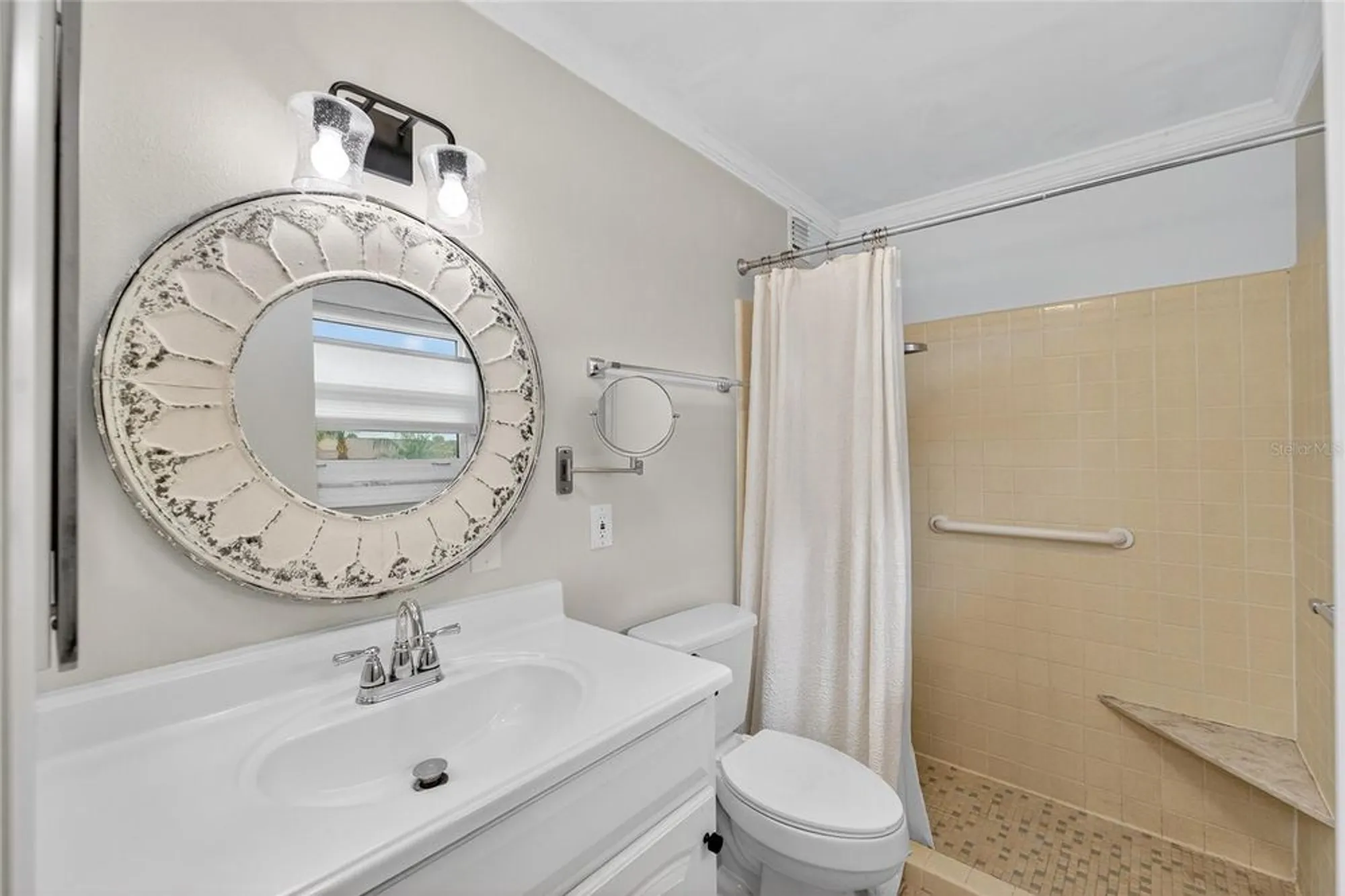 Property Slideshow image 33 of 68 | 1012 augusta dr, Sun City Center, FL, 33573