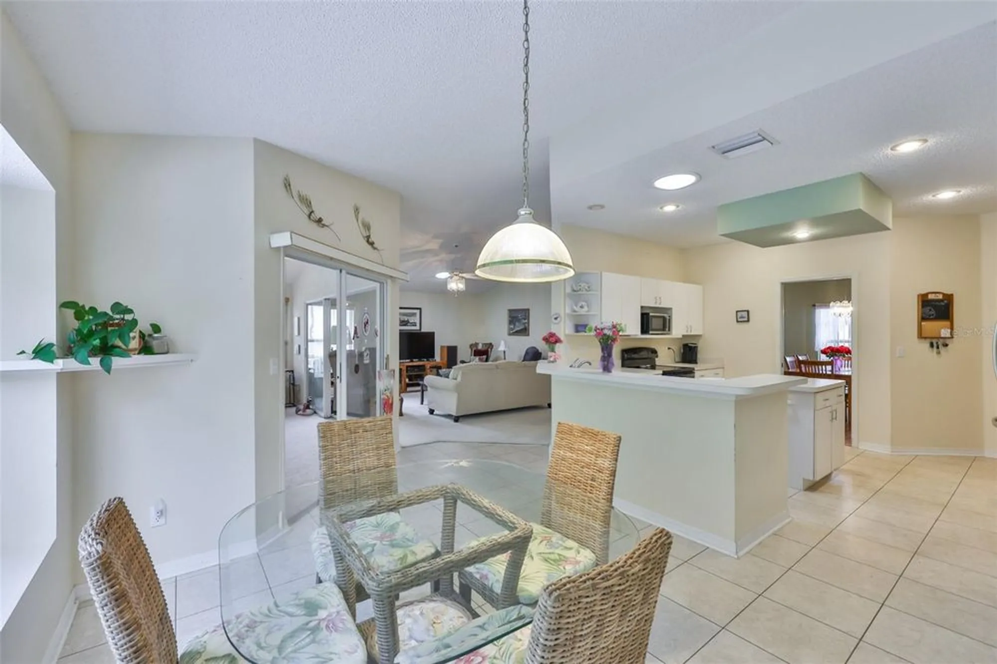 Property Slideshow image 14 of 55 | 2216 w del webb blvd, Sun City Center, FL, 33573