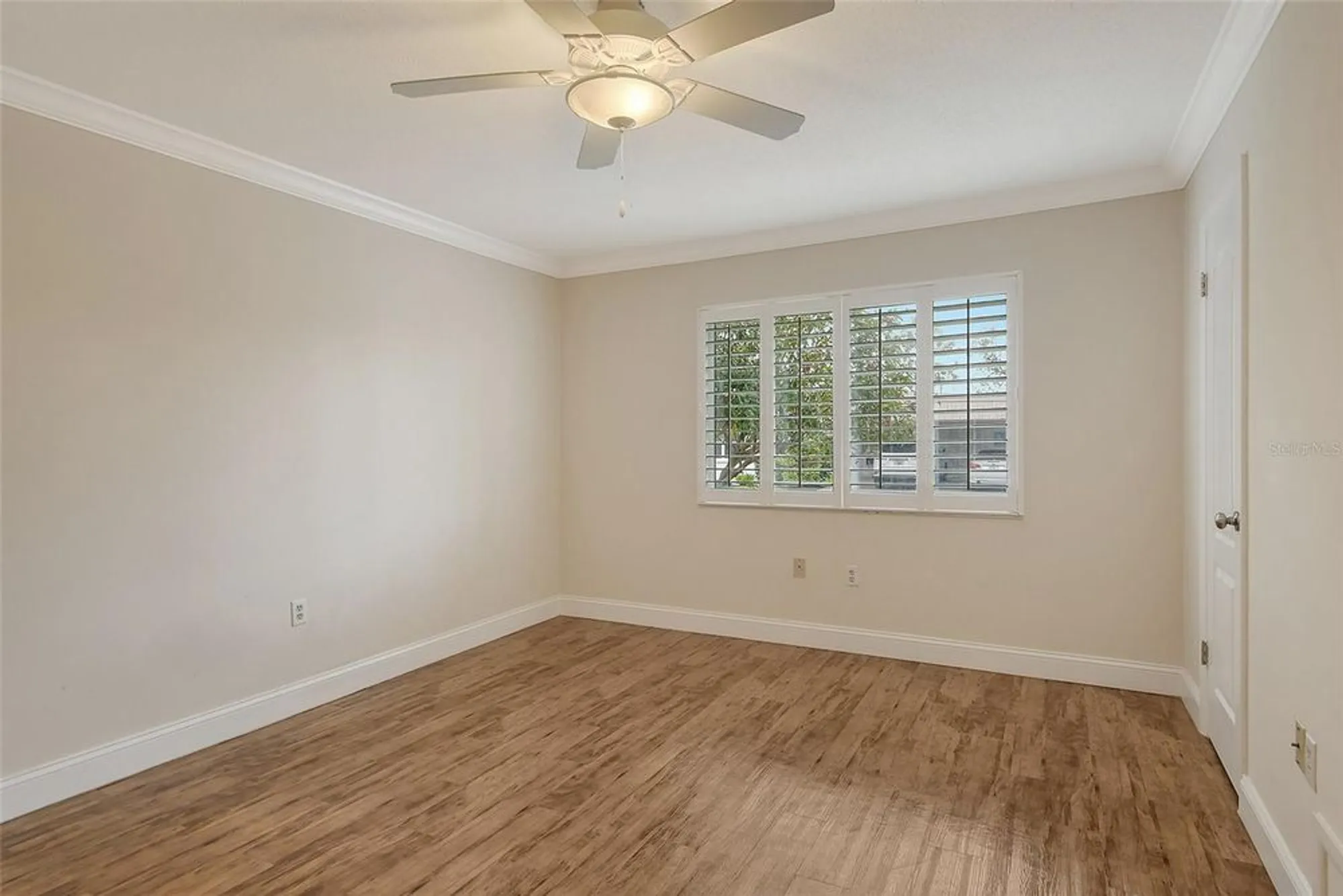 Property Slideshow image 18 of 35 | 2325 riverbluff pkwy # v247, Sarasota, FL, 34231