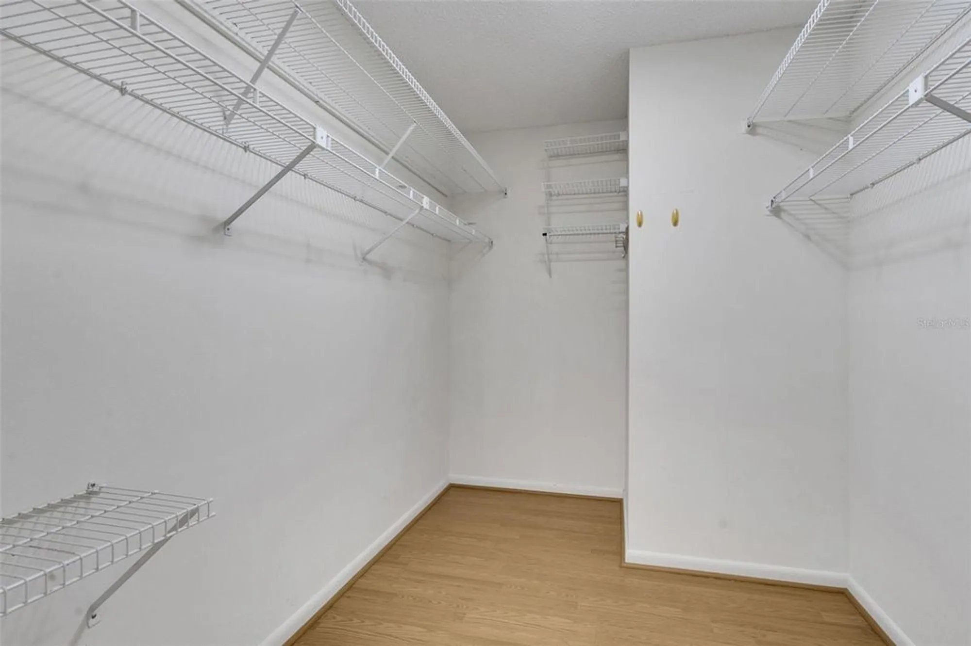 Property Slideshow image 18 of 39 | 8723 sw 93rd ln a, Ocala, FL, 34481
