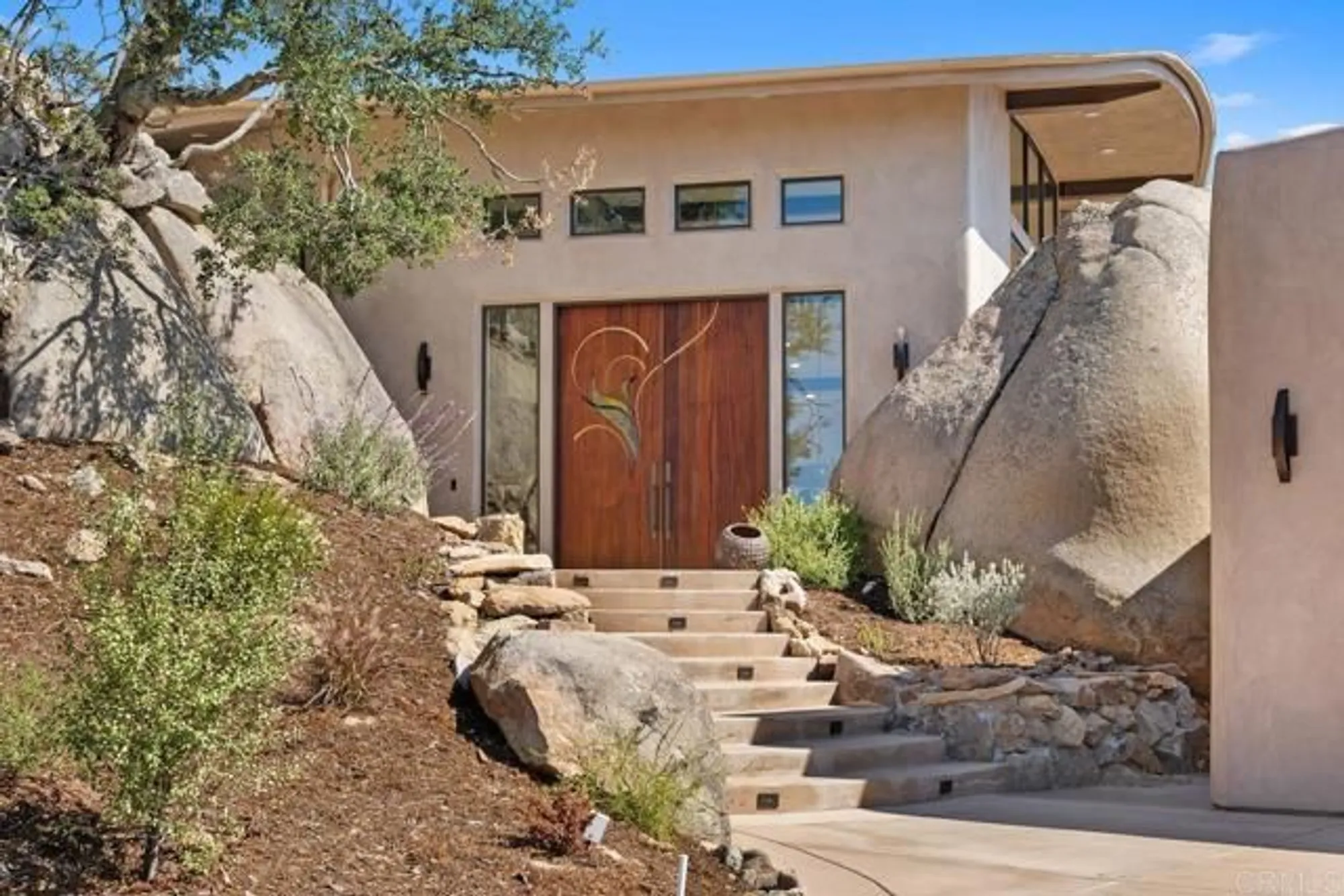 Property Slideshow image 5 of 57 | 10027 tall oak dr, Escondido, CA, 92026