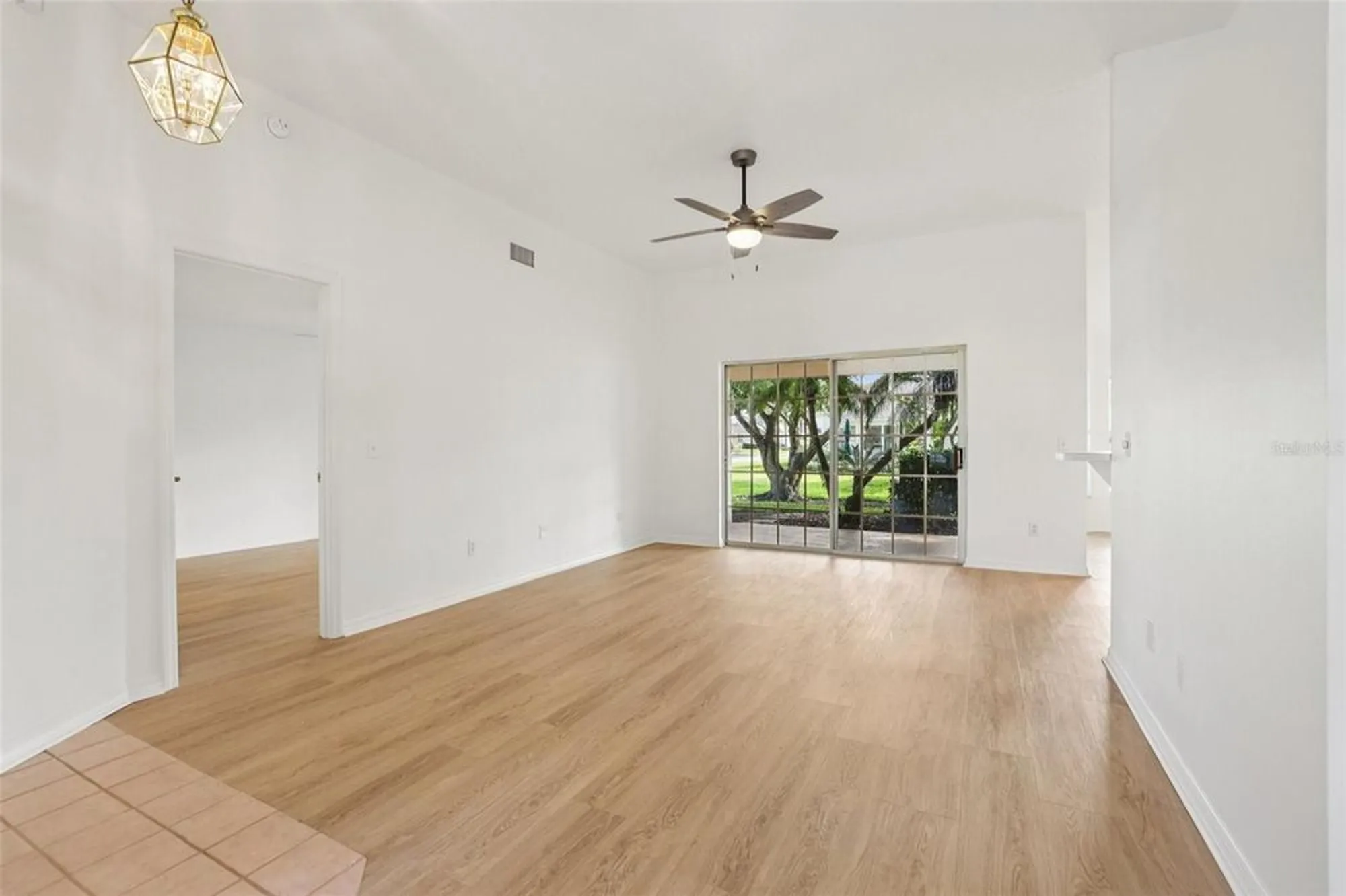 Property Slideshow image 4 of 41 | 512 juniper way, Tavares, FL, 32778