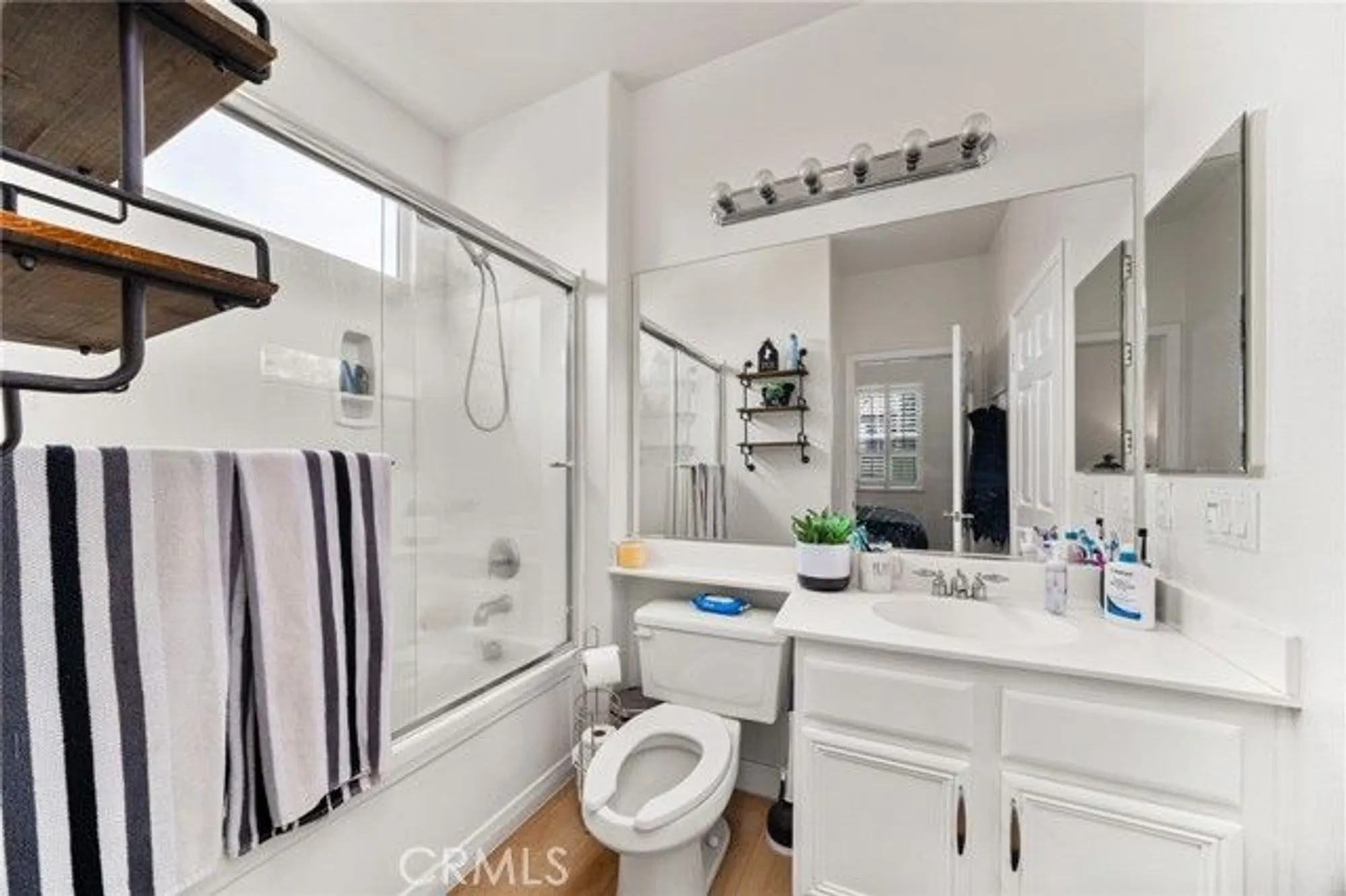 Property Slideshow image 19 of 44 | 24160 augusta dr, Corona, CA, 92883