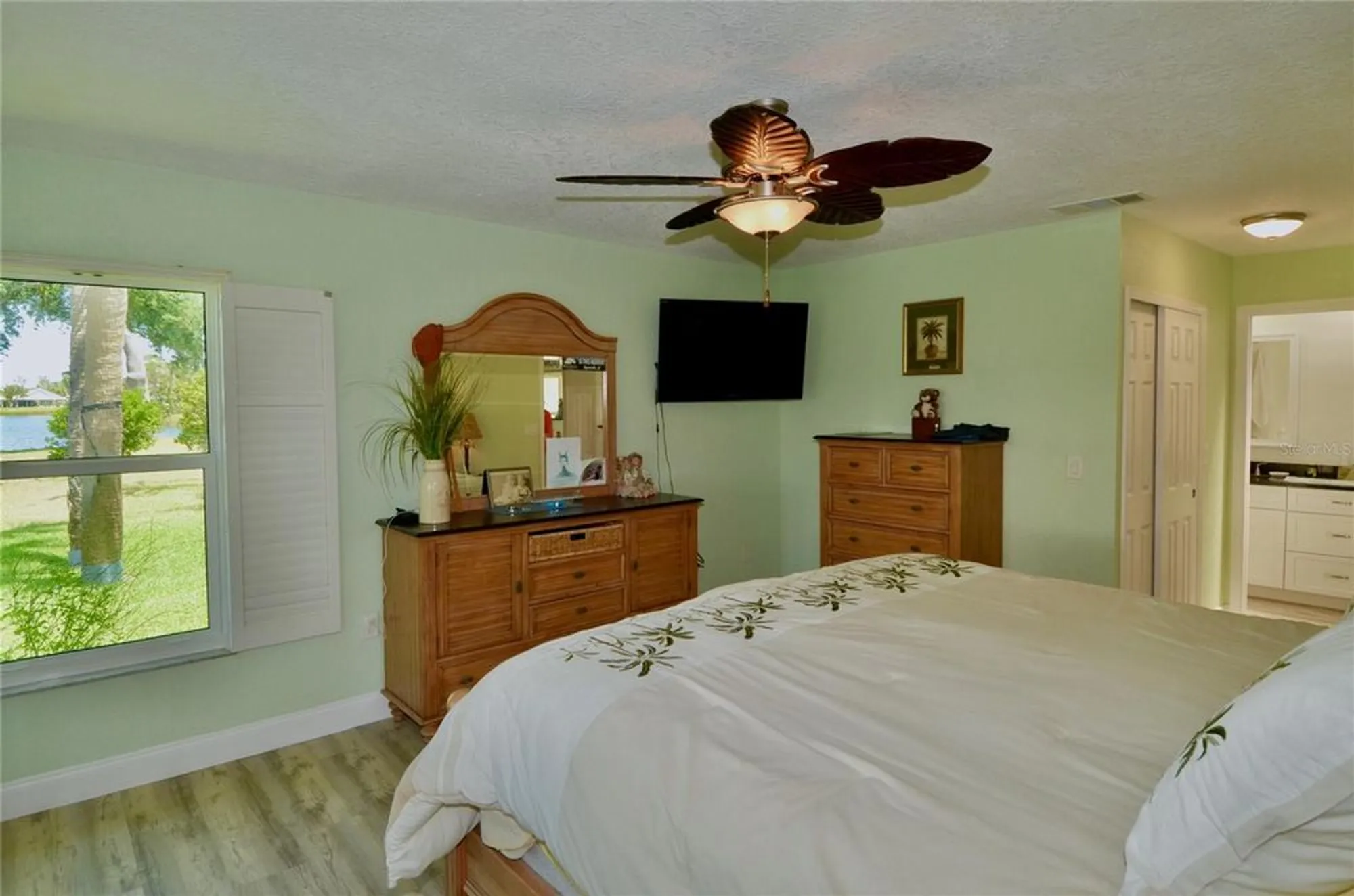 Property Slideshow image 30 of 77 | 611 paget dr, Venice, FL, 34293