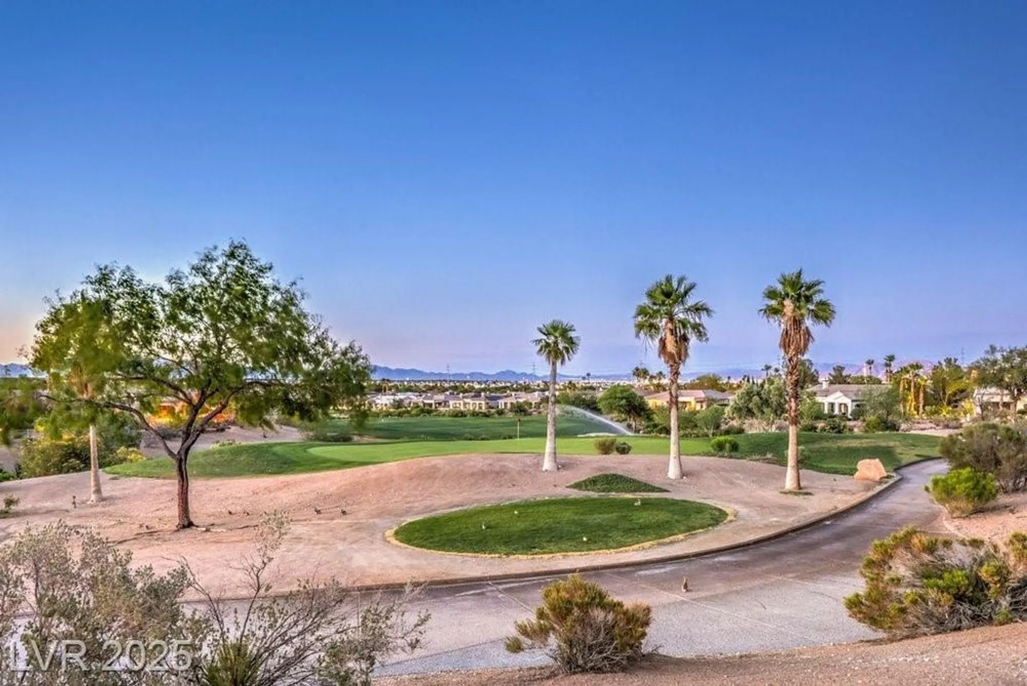 Property Slideshow image 18 of 39 | 10536 abisso dr, Las Vegas, NV, 89135