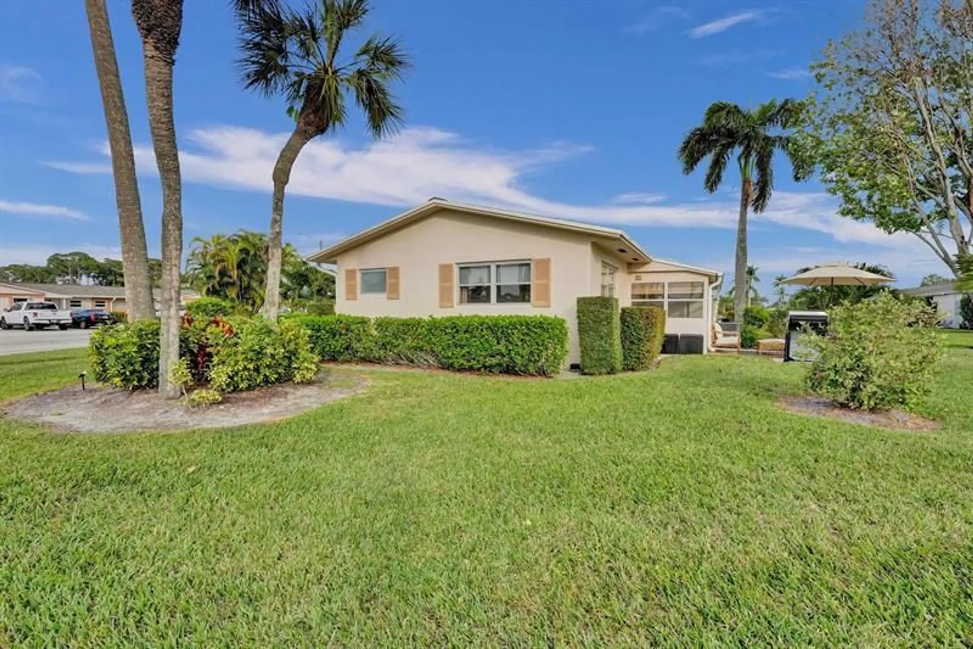 Property Slideshow image 38 of 58 | 2592 dudley dr a, West Palm Beach, FL, 33415