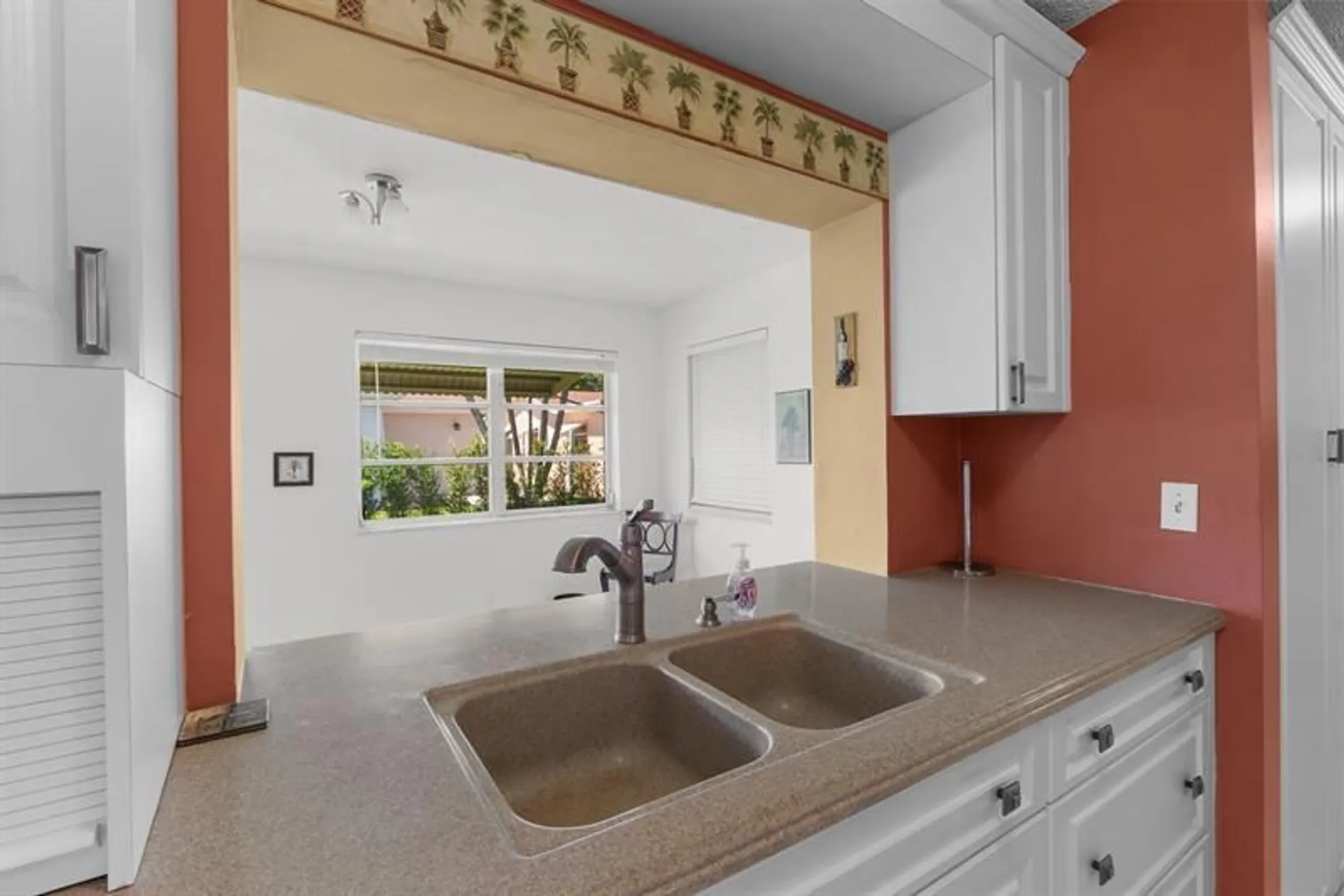 Property Slideshow image 8 of 35 | 4510 nw 49th ct, Tamarac, FL, 33319