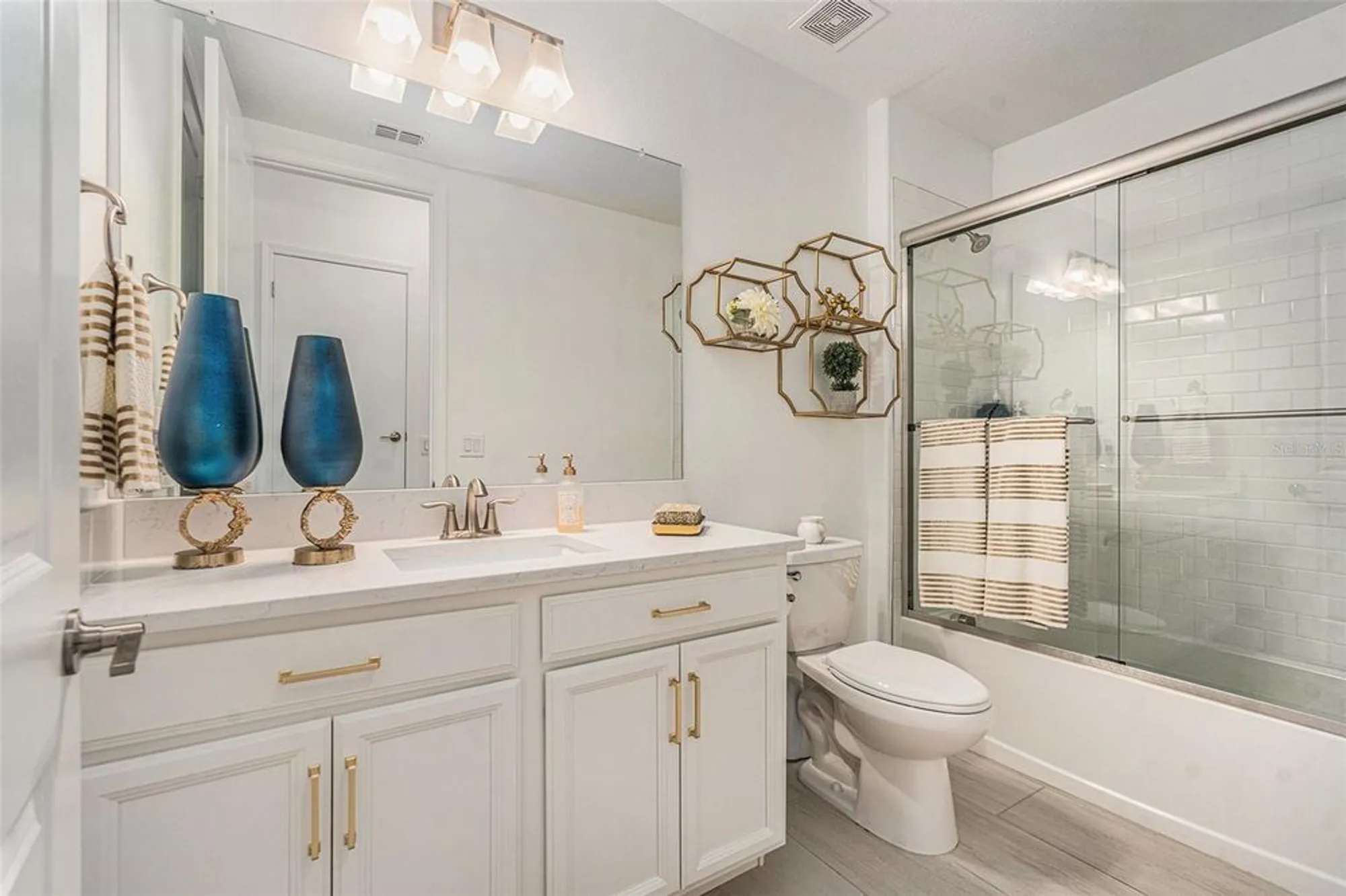 Property Slideshow image 32 of 49 | 17102 star banks st, Wimauma, FL, 33598