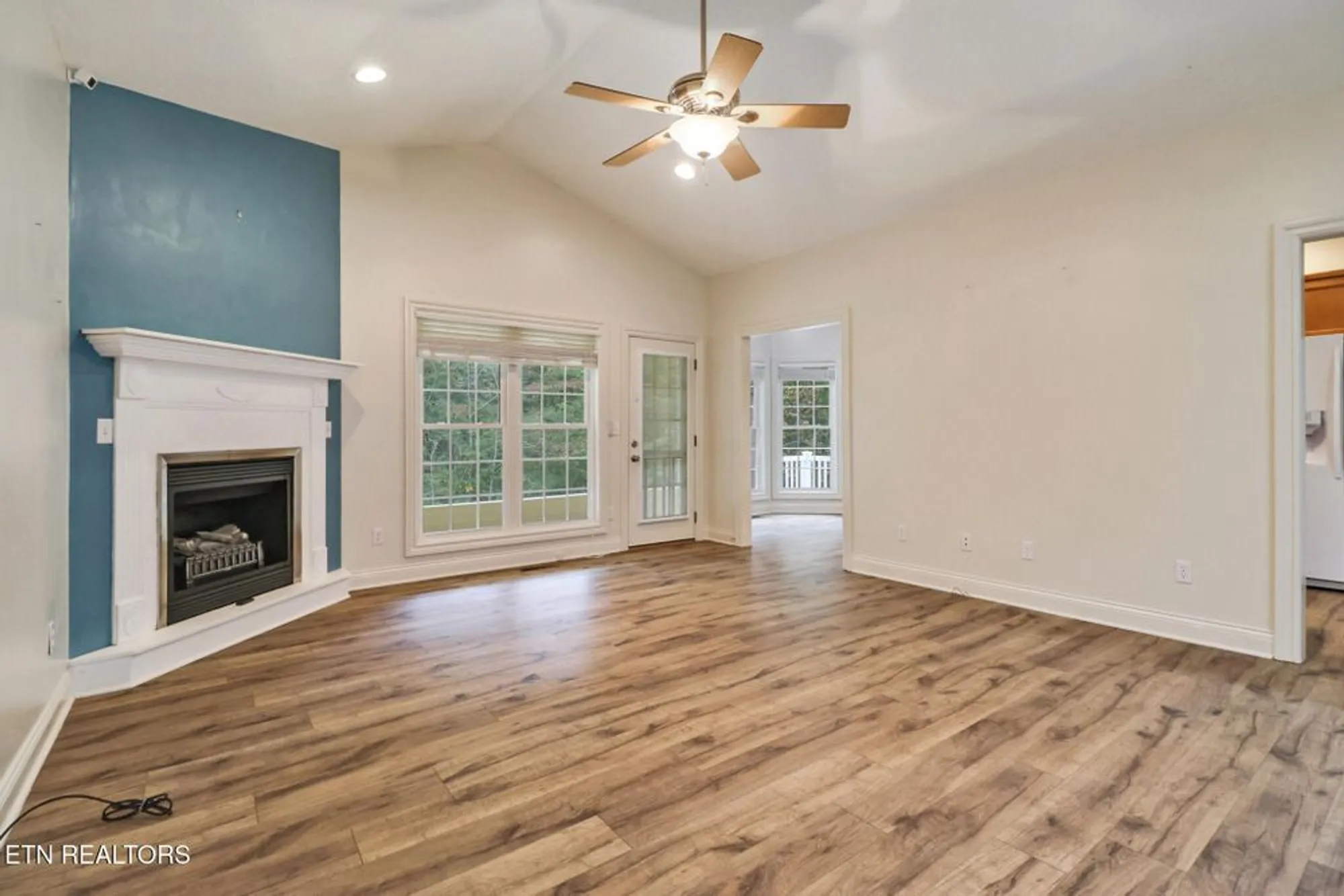 Property Slideshow image 14 of 30 | 613 westchester dr, Crossville, TN, 38558