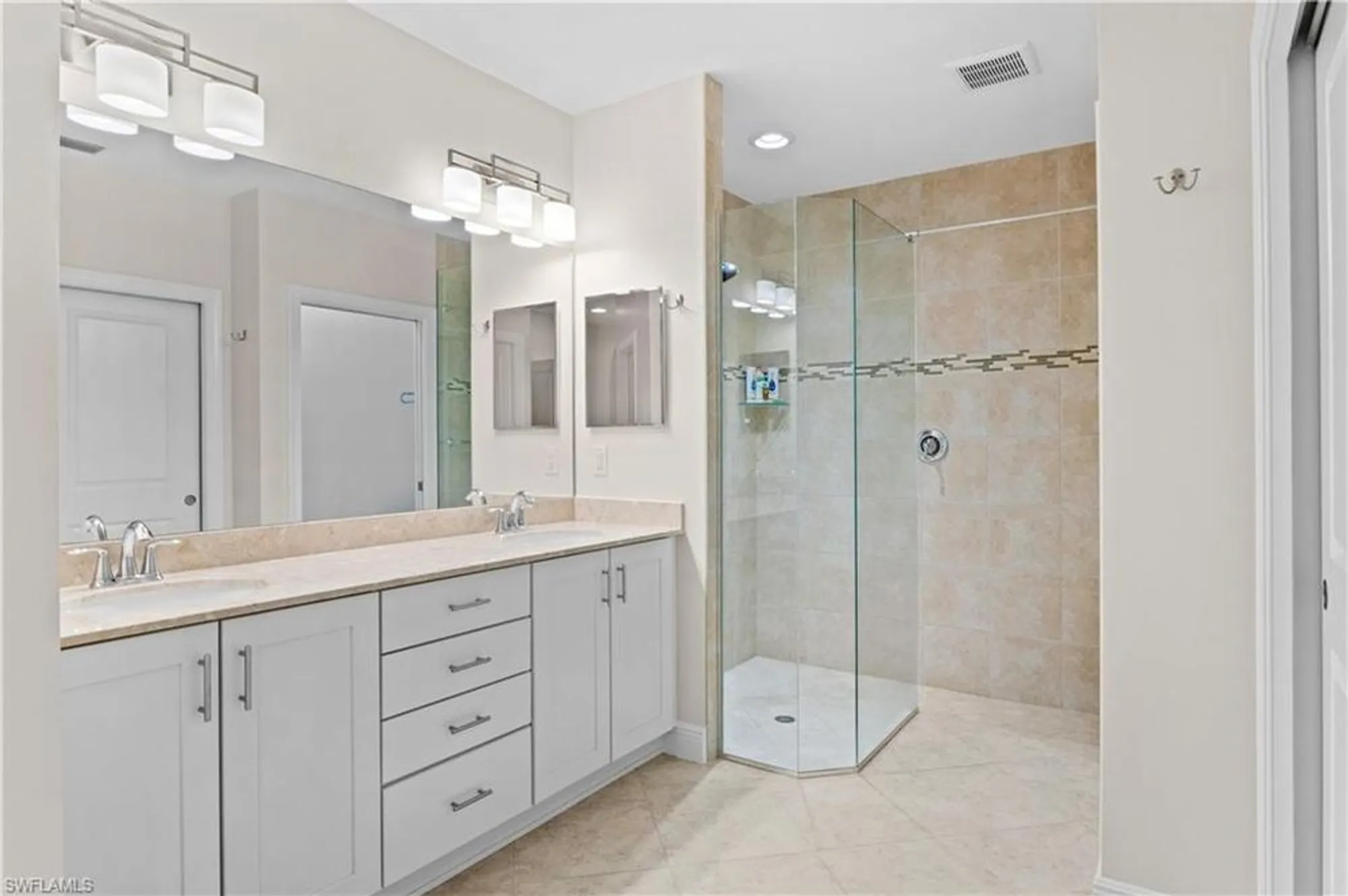 Property Slideshow image 15 of 20 | 10470 casella way apt 101, Fort Myers, FL, 33913